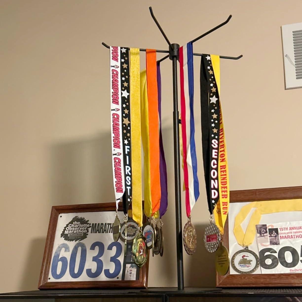 Soporte de Exhibición Giratorio BJEWEGO Ajustable 38-66 cm