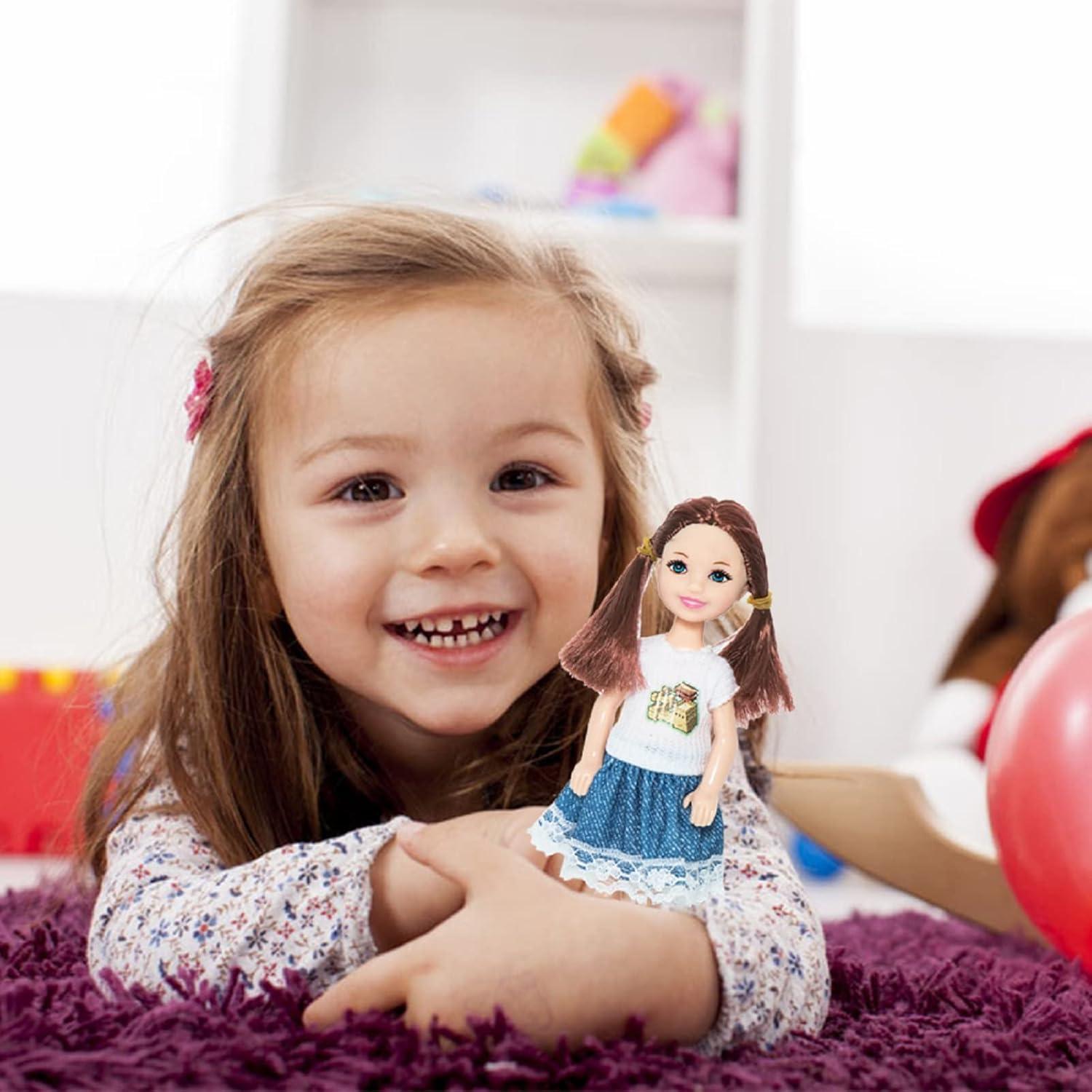 Conjunto 10 Muñecas Mini ONEST 12.7 cm con Ropa y Accesorios