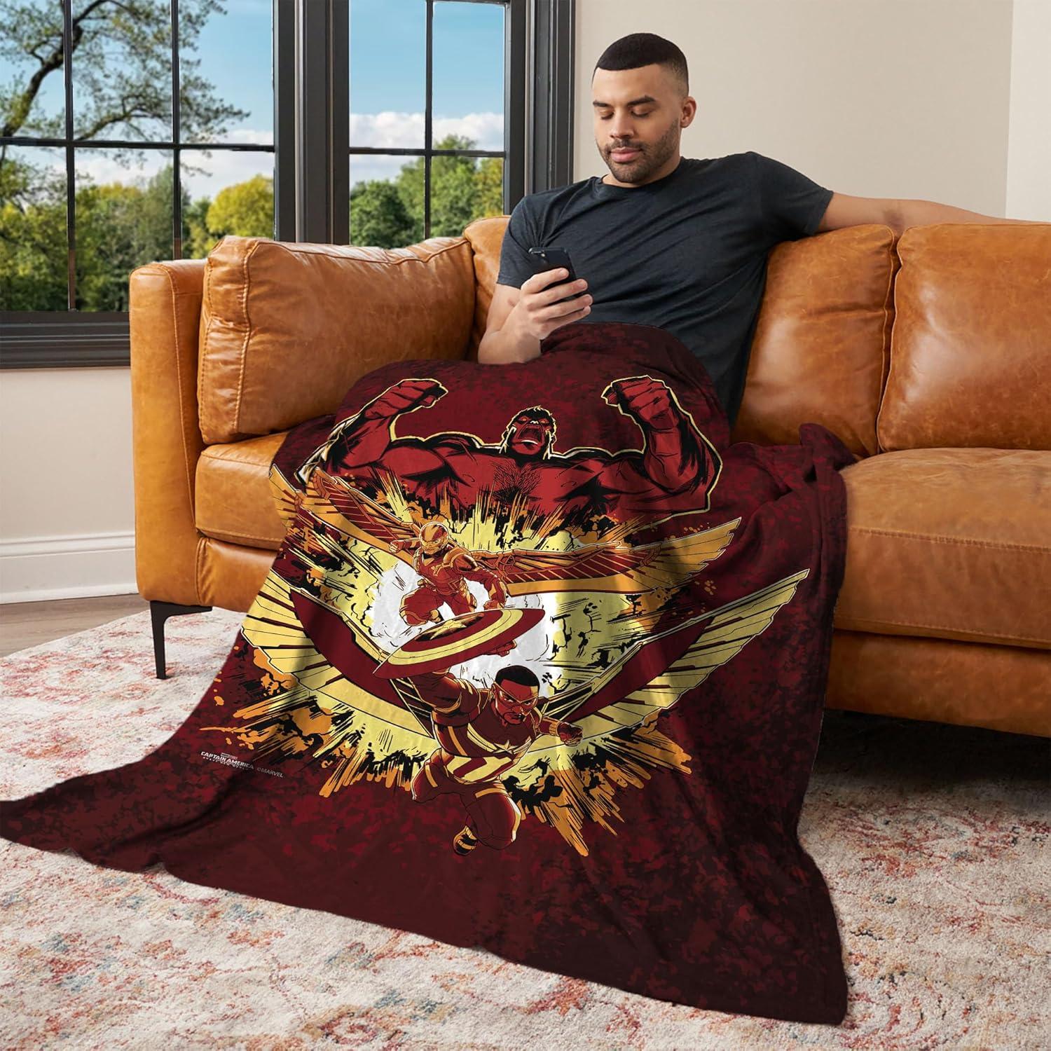 Manta de Toque de Seda Marvel Red Hulk Rises 127x152 cm