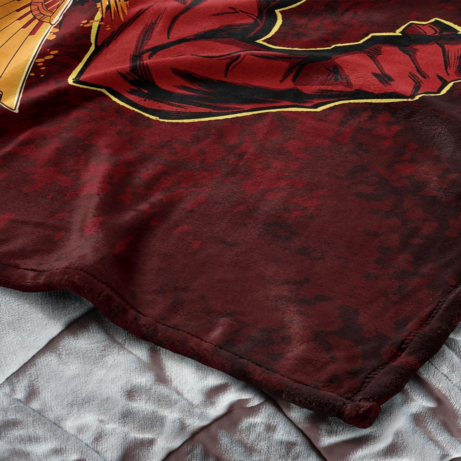 Manta de Toque de Seda Marvel Red Hulk Rises 127x152 cm