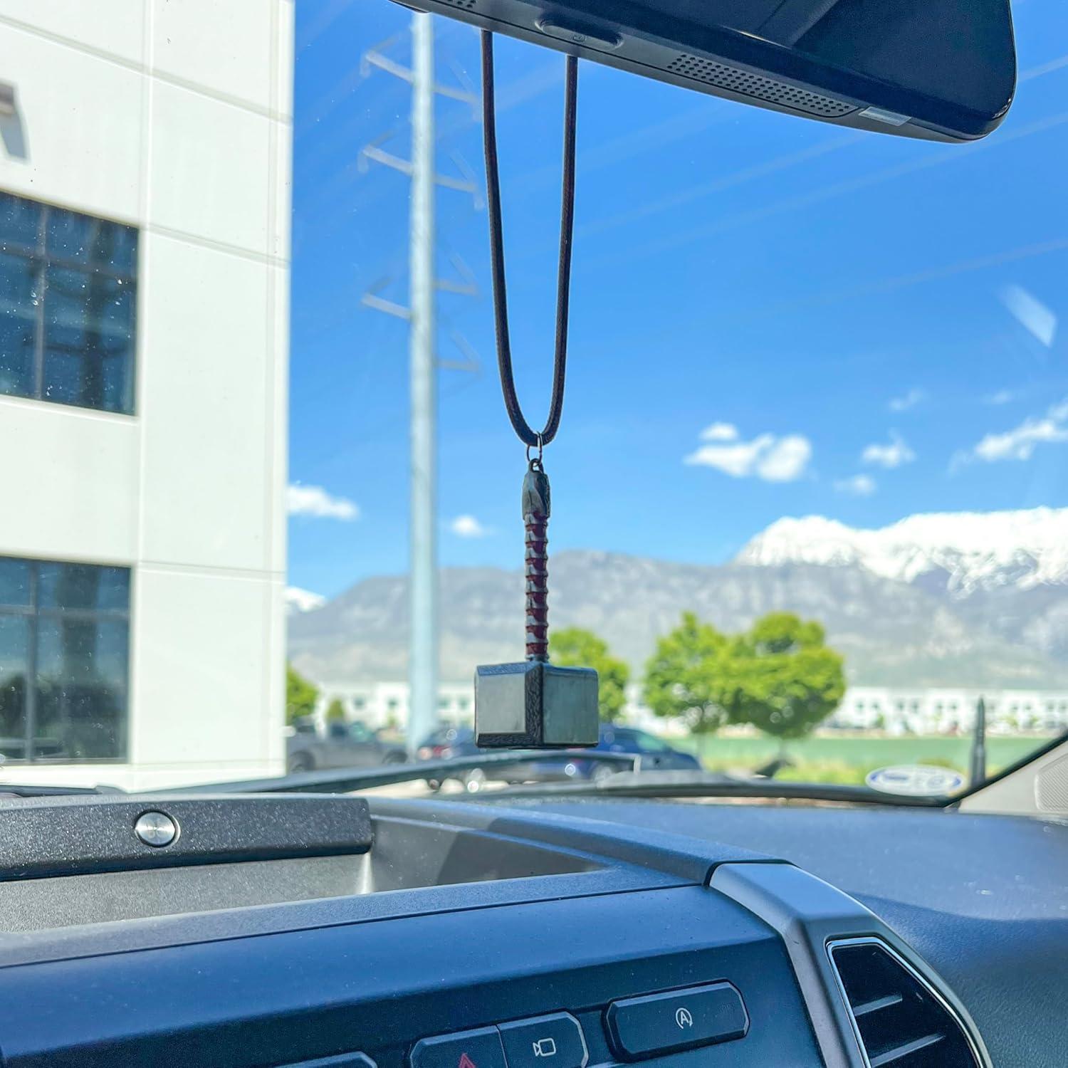 Encanto Retrovisor Martillo de Thor Bevanton - Metal Duradero