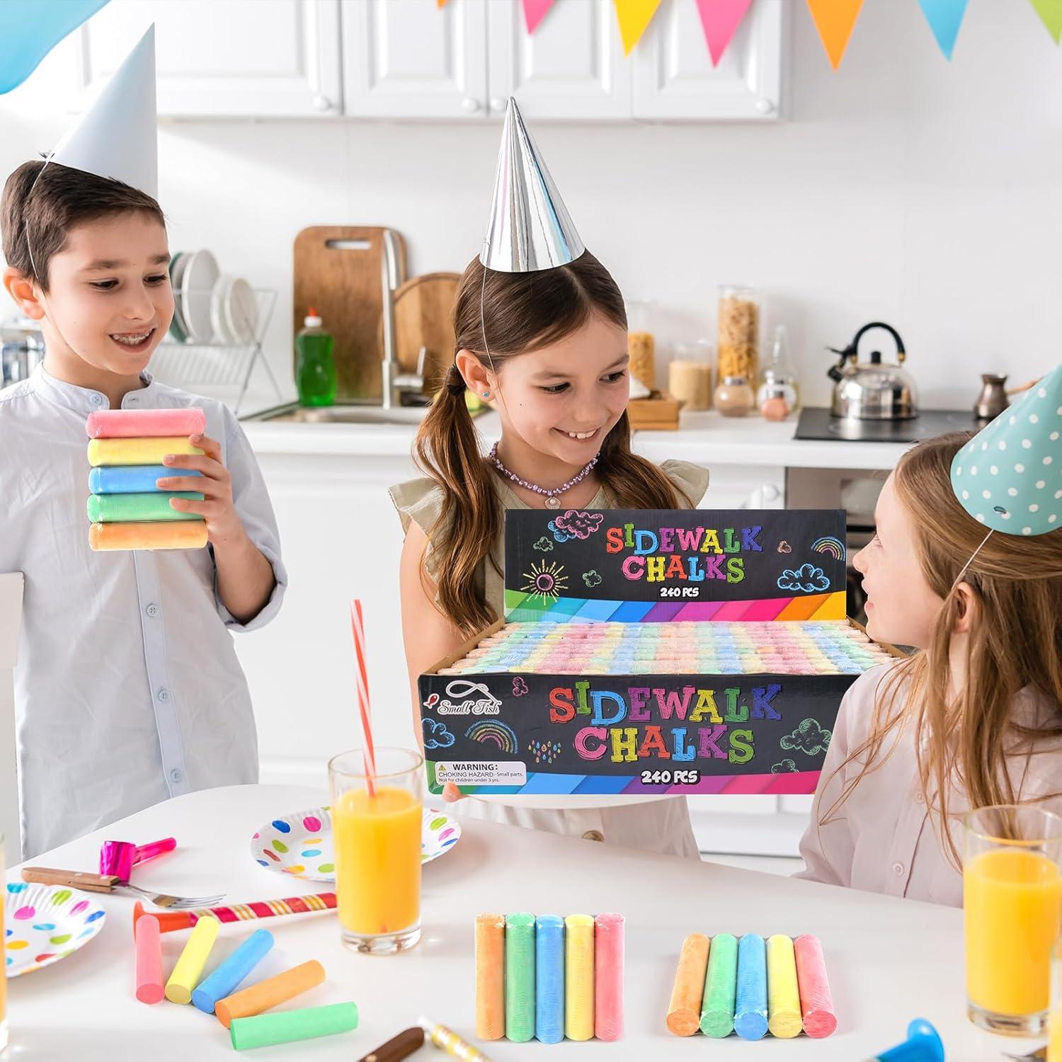 Set de 240 Tizas de Acera Lavables PEQUEÑO PEZ Jumbo Multicolor