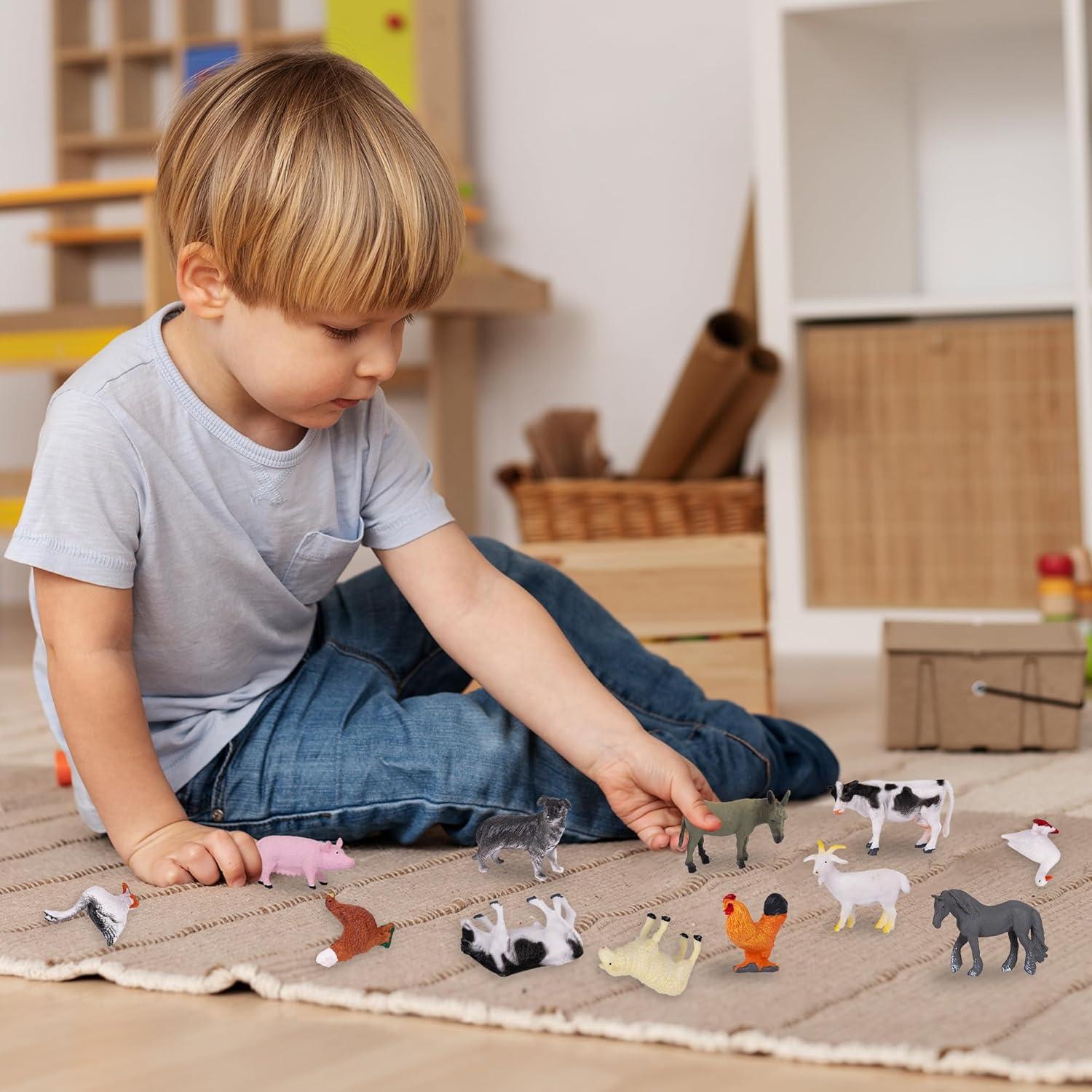 Set de 12 Figuritas de Animales de Granja ArtCreativity - Toppers Realistas de 5.08 cm