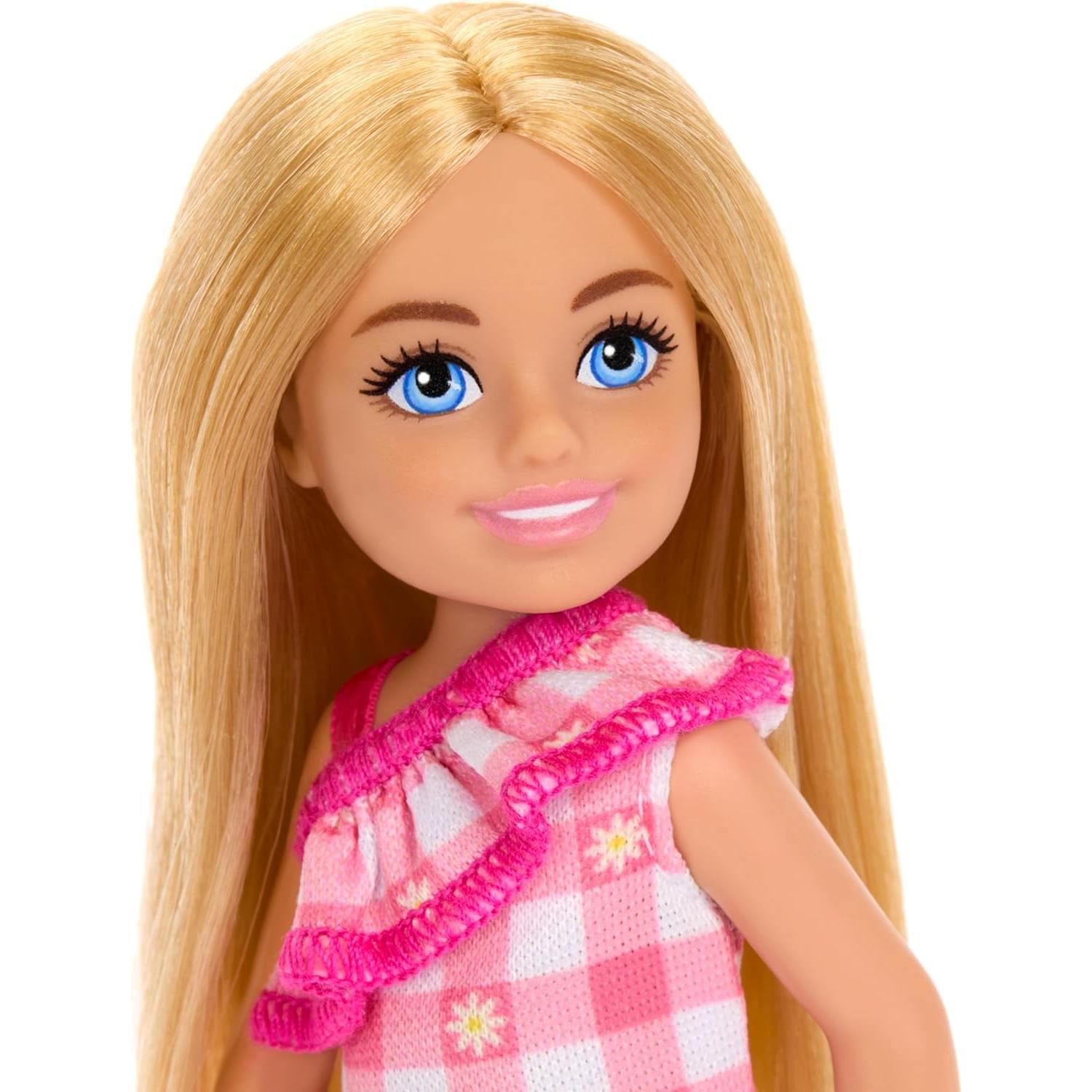 Muñeca Barbie Chelsea Mattel con Vestido a Cuadros 15 cm