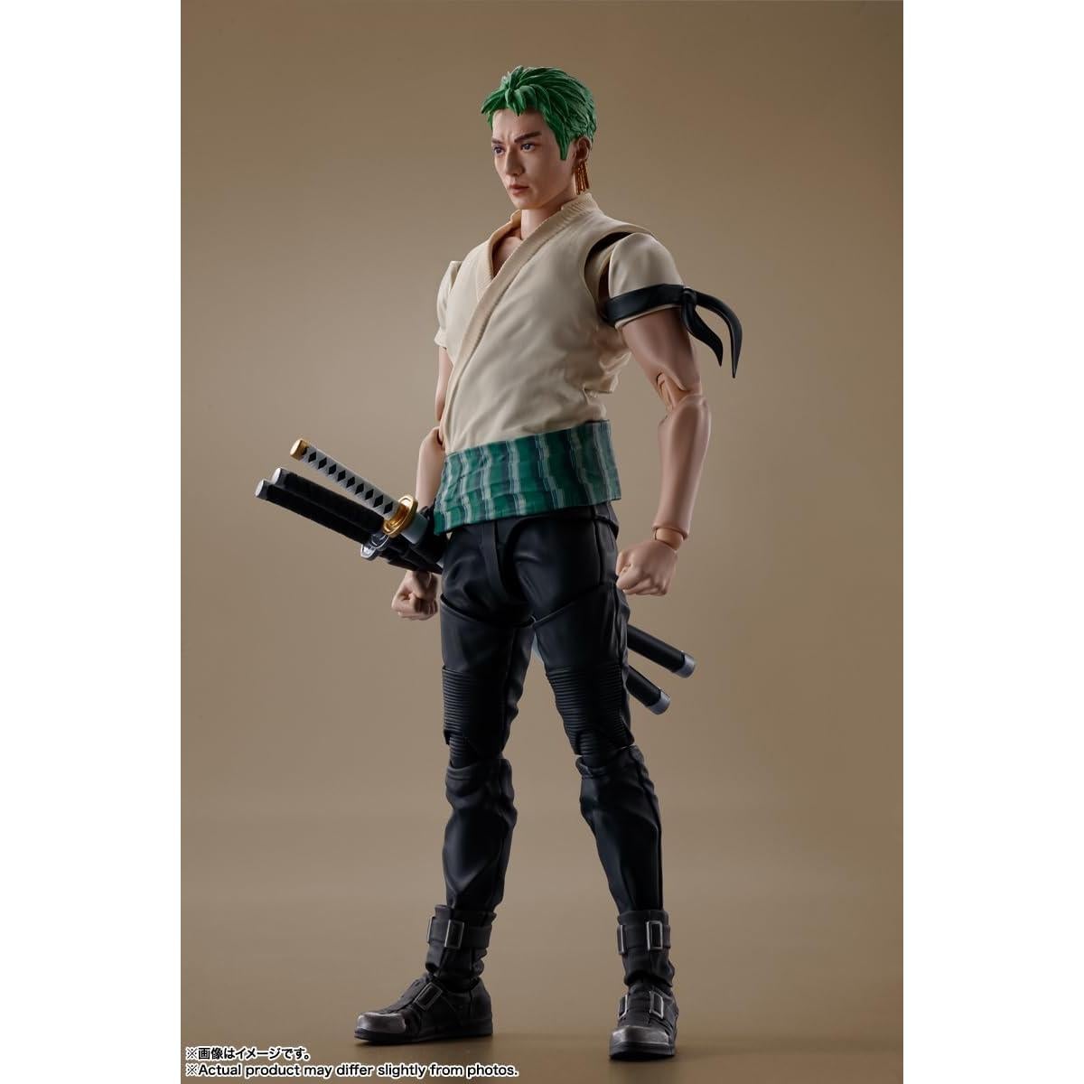 Figura de acción Roronoa Zoro S.H.Figuarts Bandai 14.5 cm