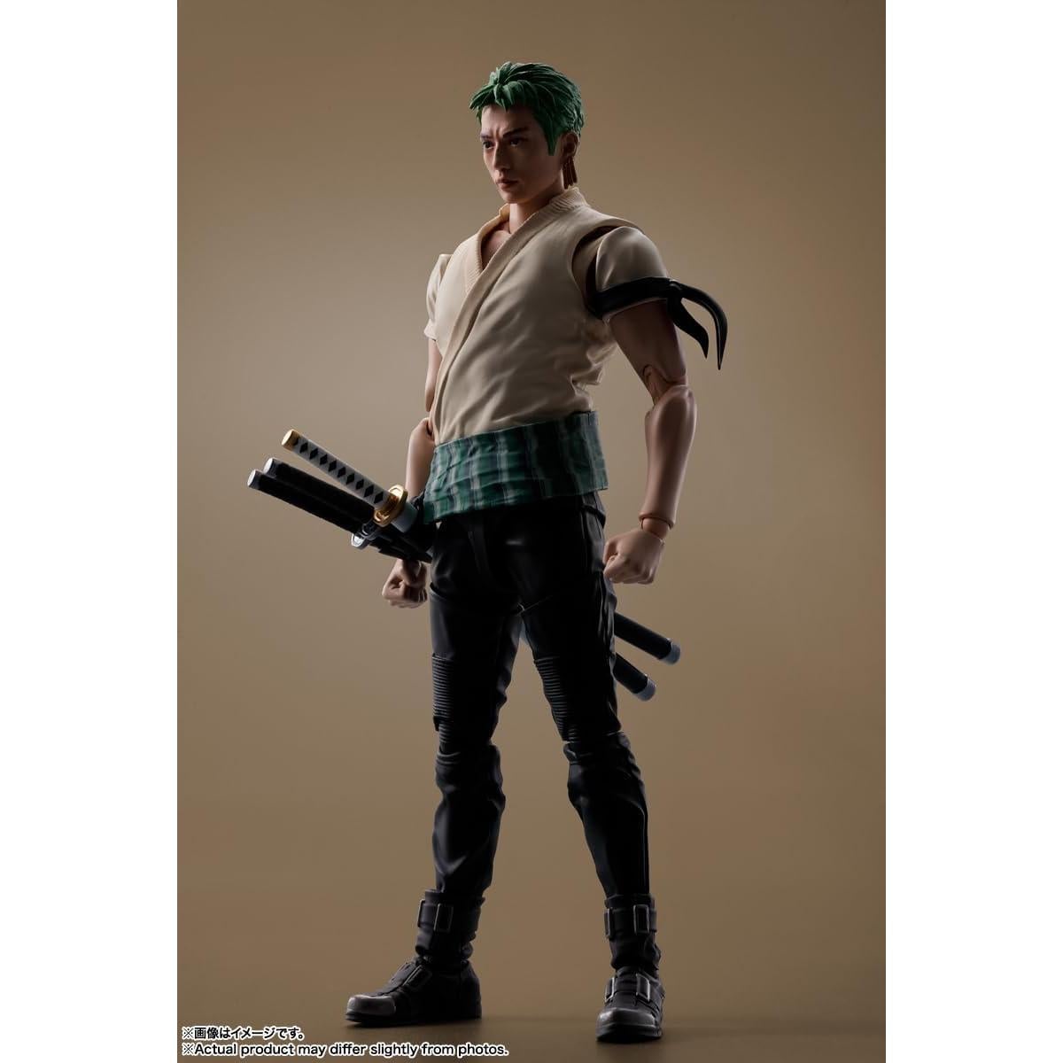 Figura de acción Roronoa Zoro S.H.Figuarts Bandai 14.5 cm