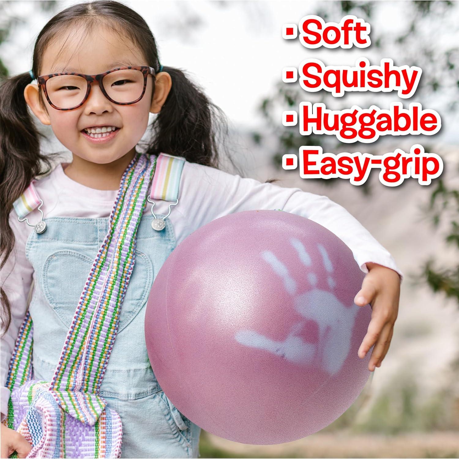 Balón de Mano Gertie Pequeño Mundo Juguetes 22.86 cm Multicolor