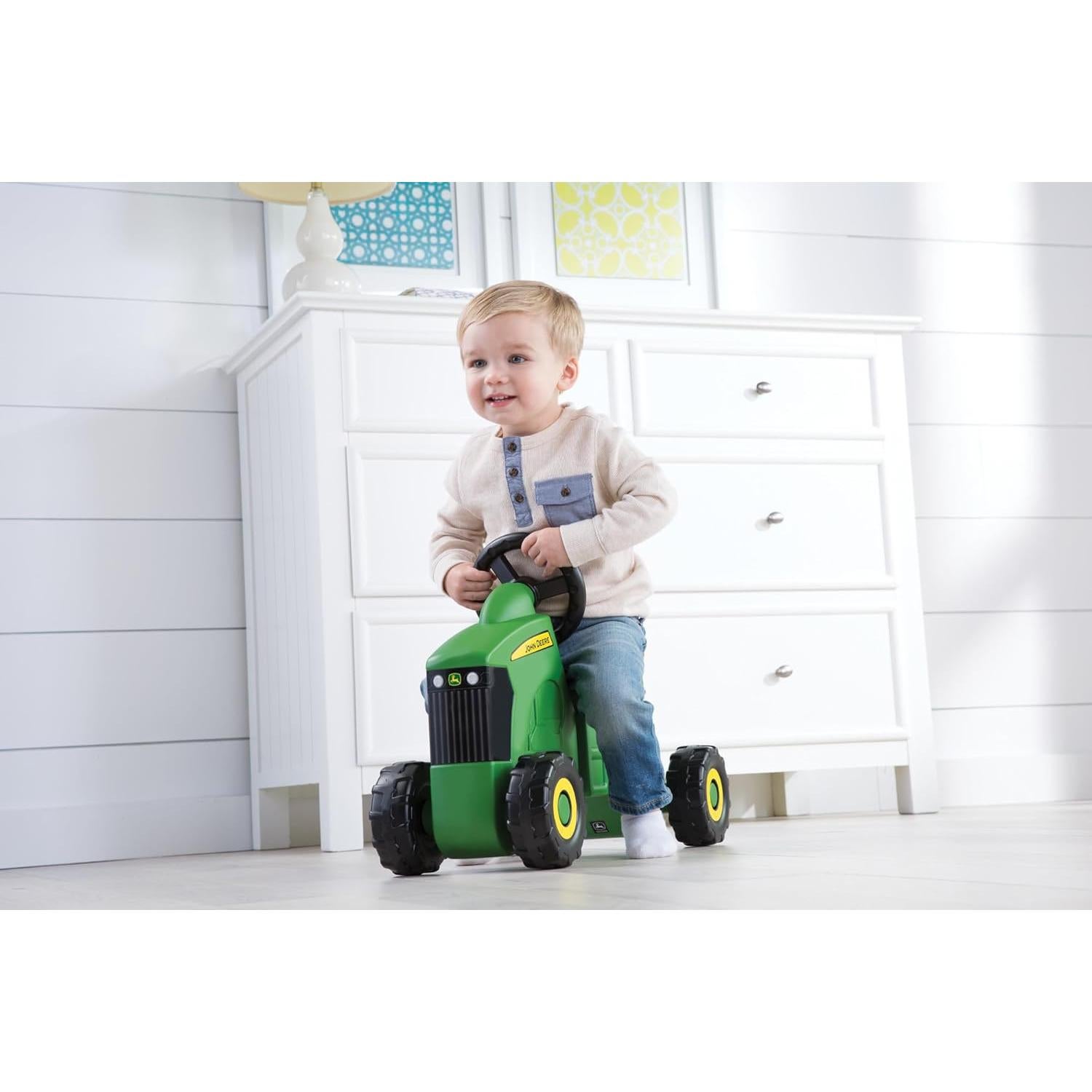 Tractor John Deere Sit 'N Scoot para Niños 18 Meses Verde
