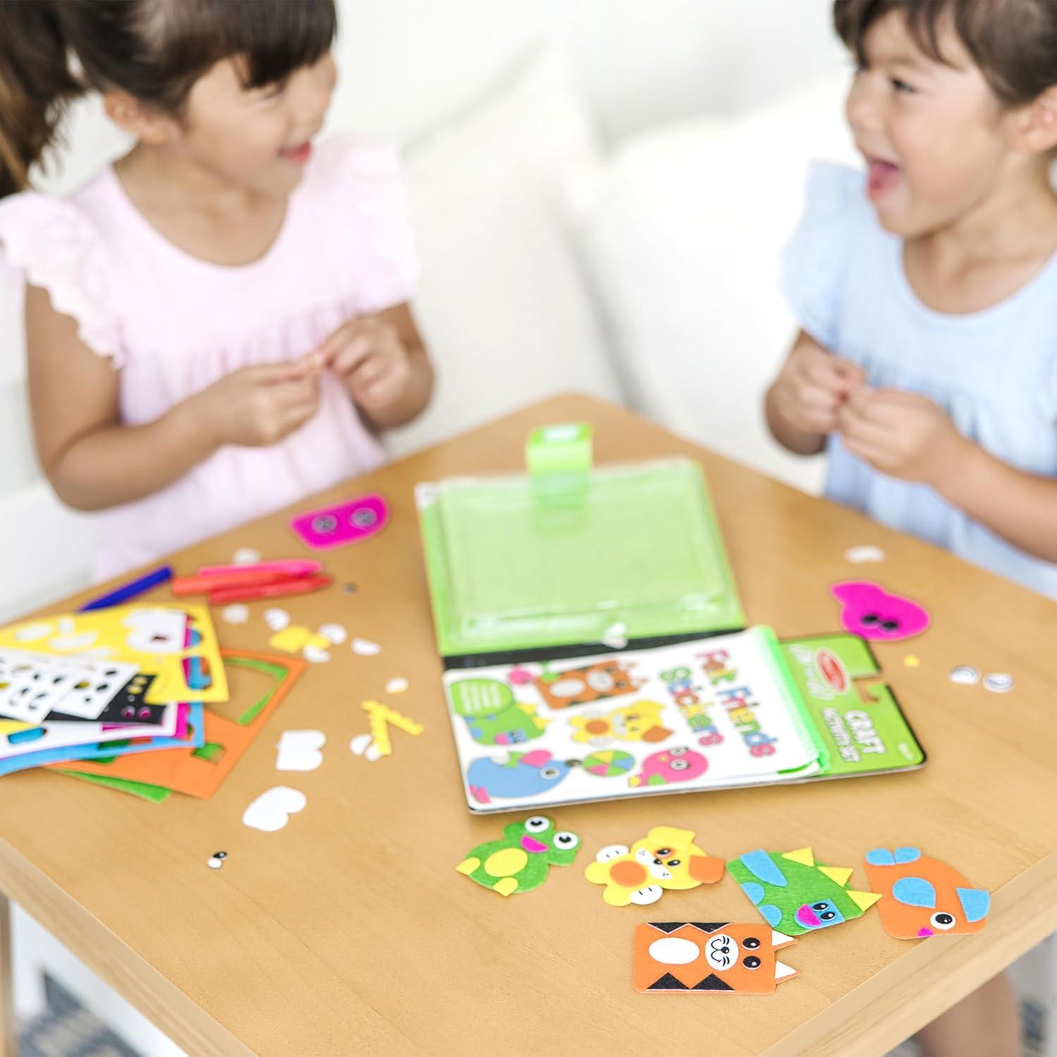 Melissa & Doug Kit de Manualidades Amigos de Fieltro 188 Piezas