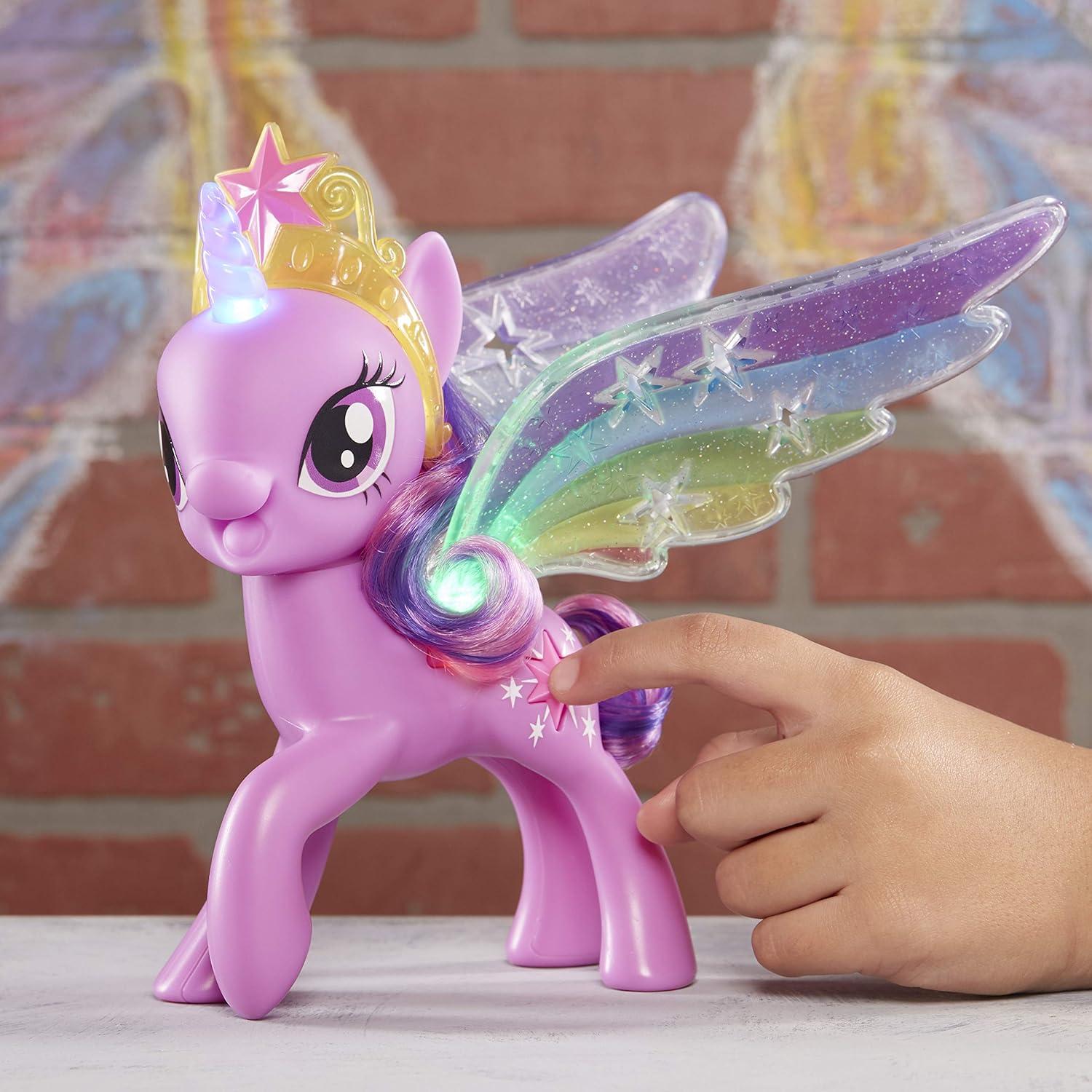 Figura My Little Pony Twilight Sparkle con Alas y Luces
