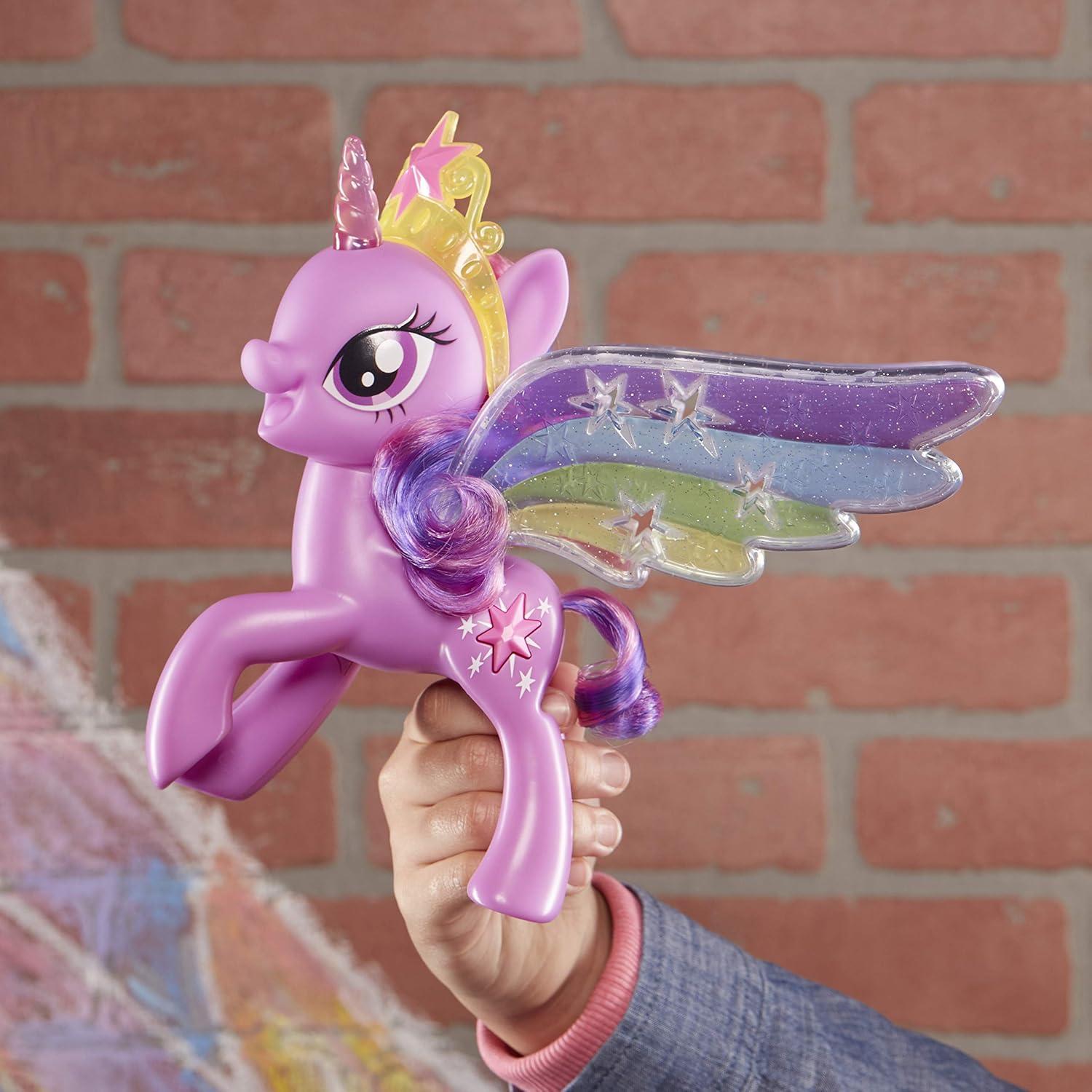 Figura My Little Pony Twilight Sparkle con Alas y Luces
