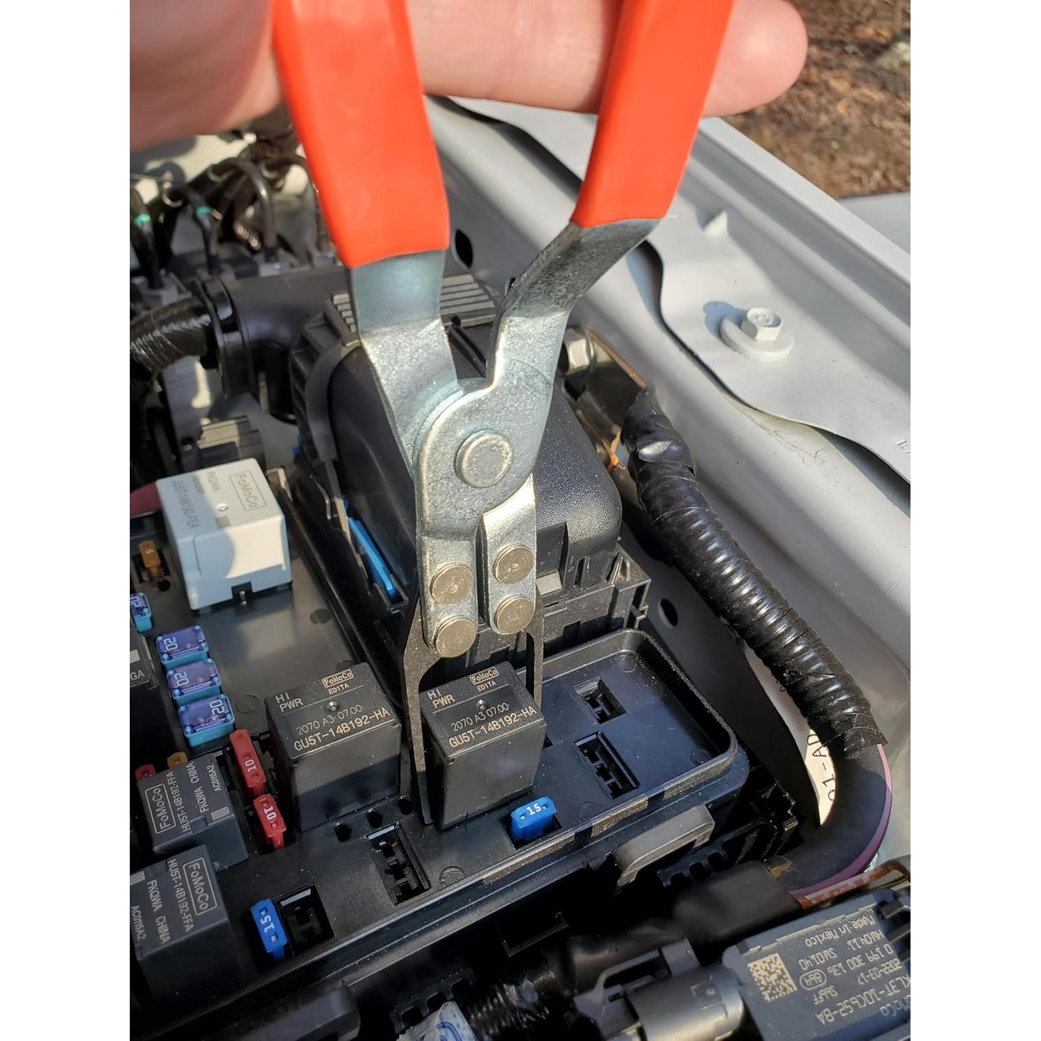 Probador de Relés Automotrices JET Tools ST02 - 12V Compacto