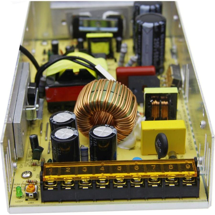 Fuente de Poder DC 5V 40A ALITOVE 200W Adaptador 110V/220V