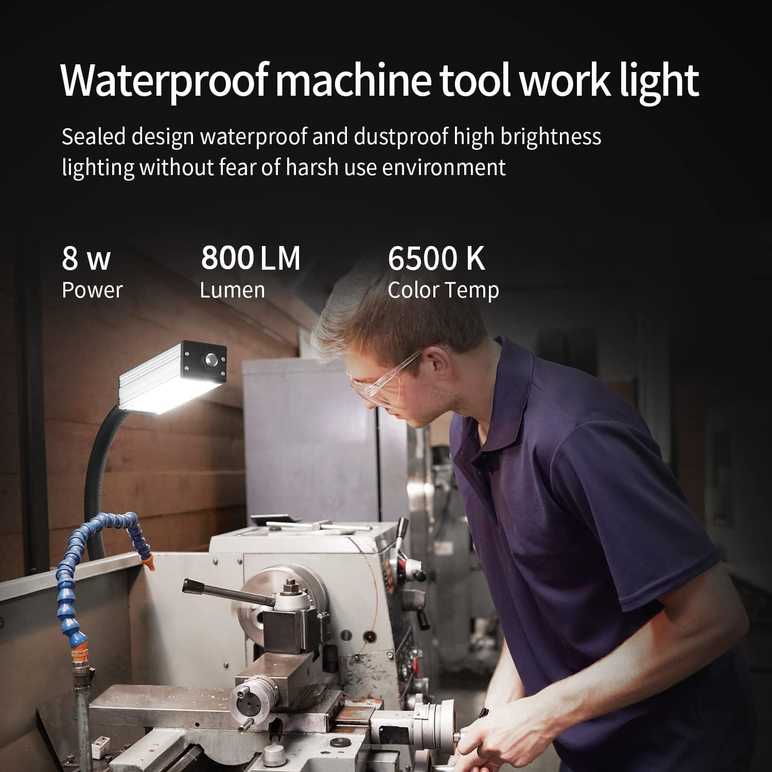 Luz de Trabajo LED XINYIQI 800 Lúmenes IP66 Ajustable