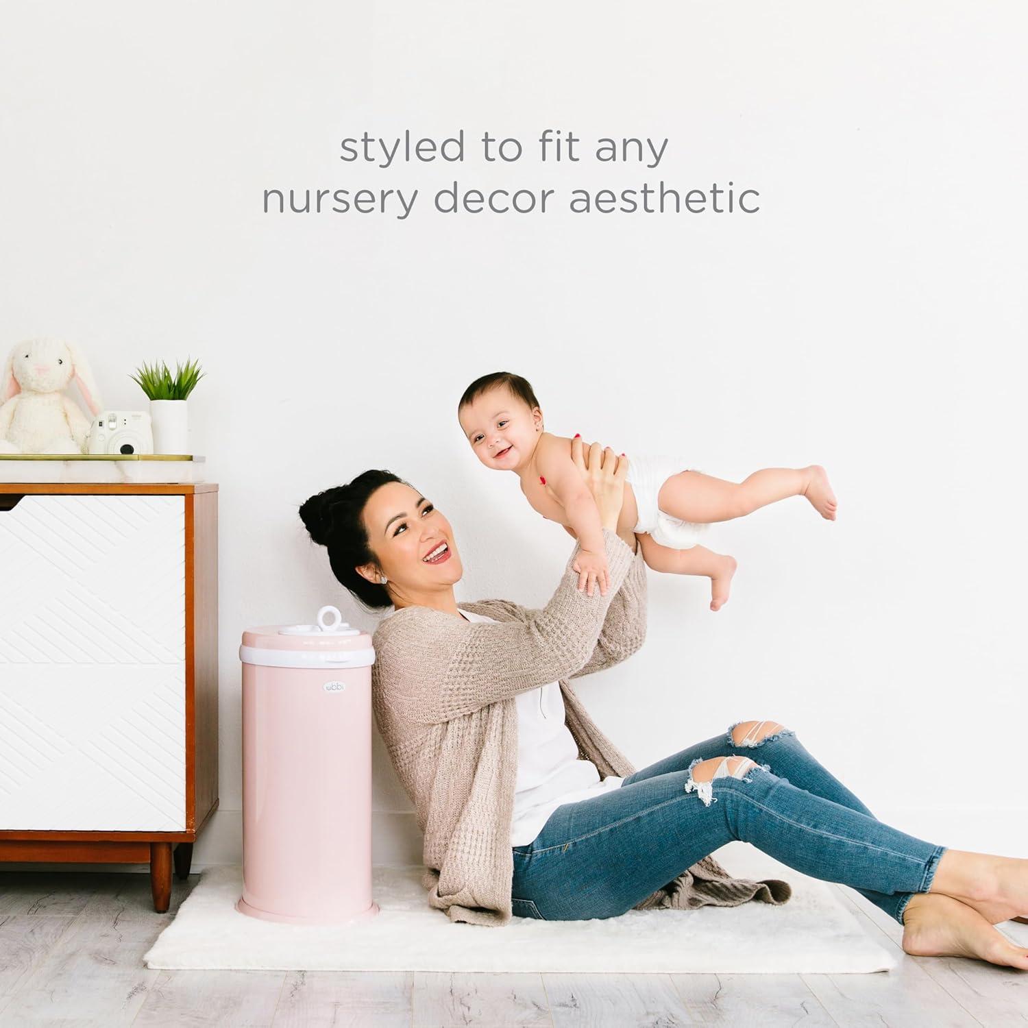 Cubo de Pañales Ubbi de Acero Rosa Blush, Control de Olores