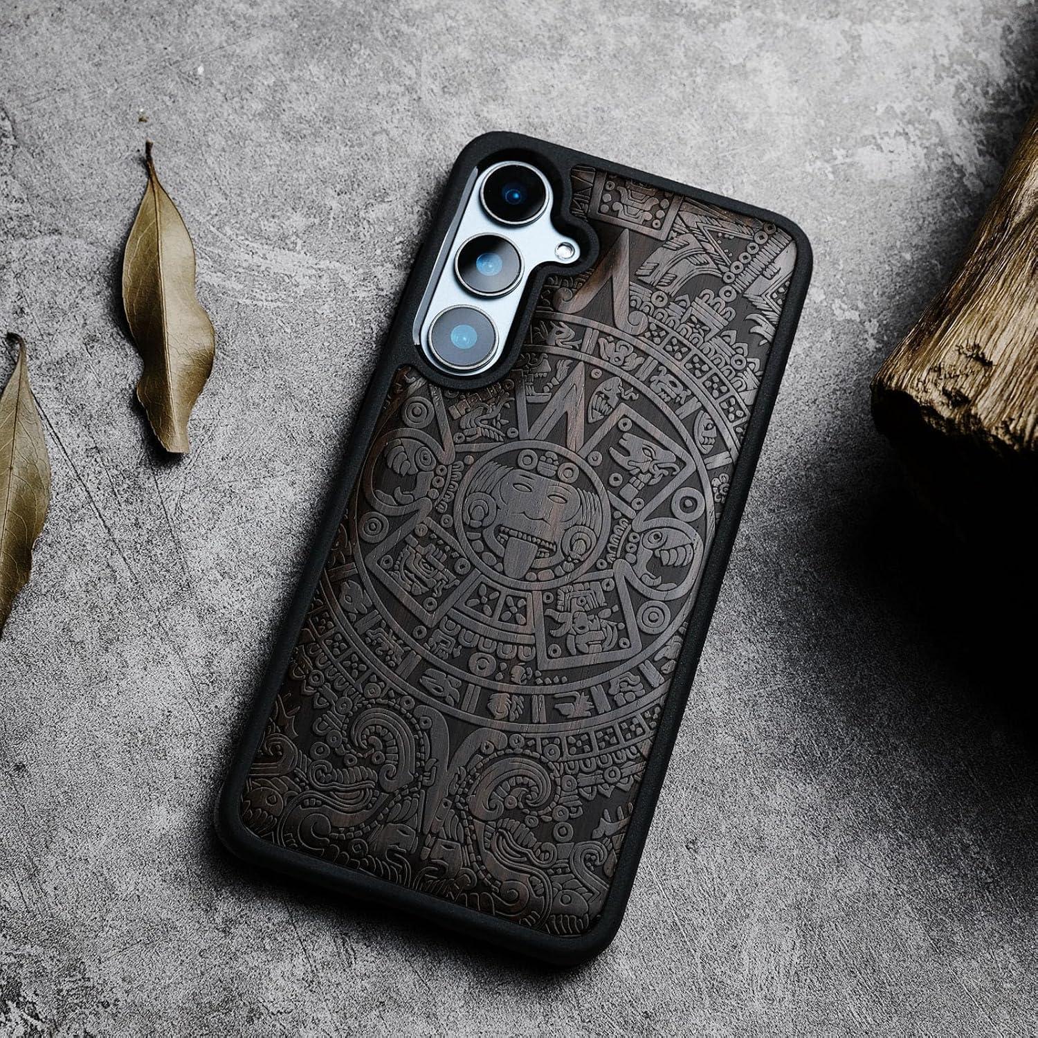 Funda de Madera Carveit para Galaxy S24 FE - Diseño Maya