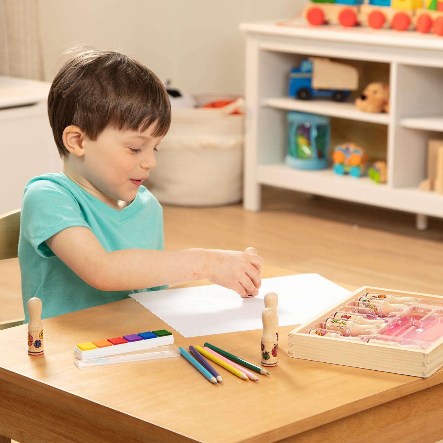 Set de Sellos de Goma Melissa & Doug con 10 Diseños y 5 Lápices