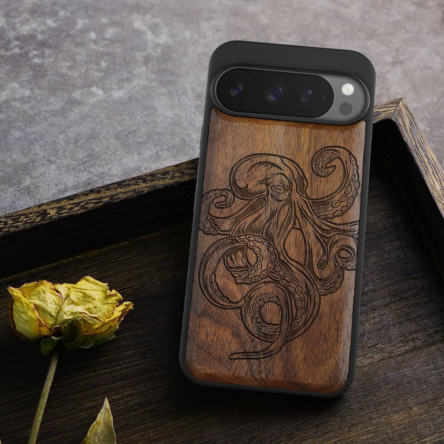 Funda de Madera Carveit para Google Pixel 9 Pro XL - Pulpo