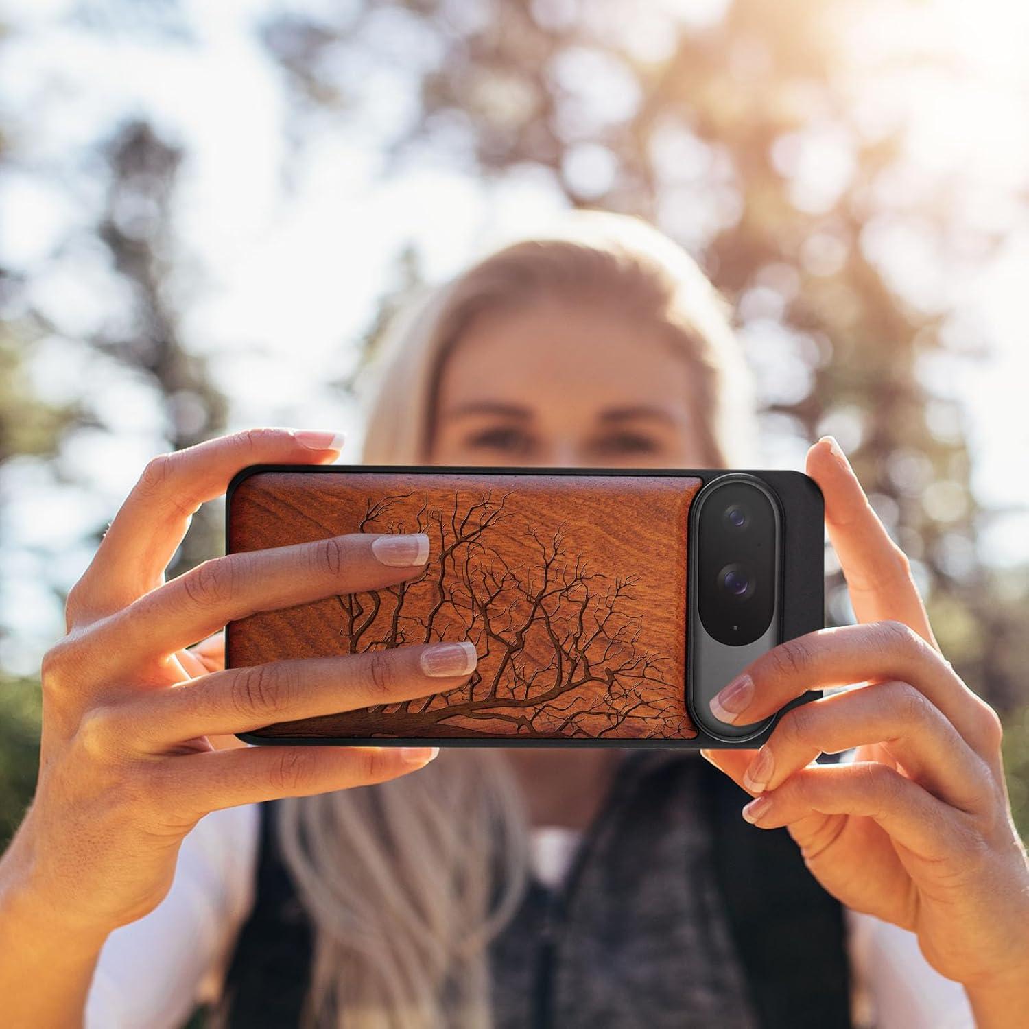 Funda de Madera Carveit para Google Pixel 9 - TPU y Grabado Laser