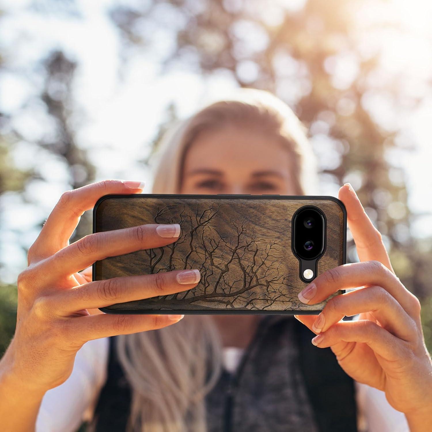 Funda de Madera Carveit para Google Pixel 9a - TPU y Grabado