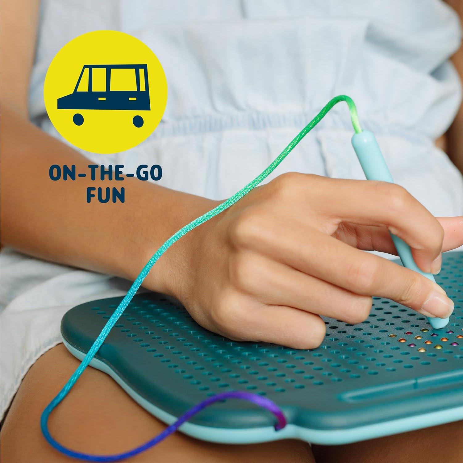 Tablero de Dibujo Magnético Chuckle & Roar Arcoíris 25.4x22.86cm