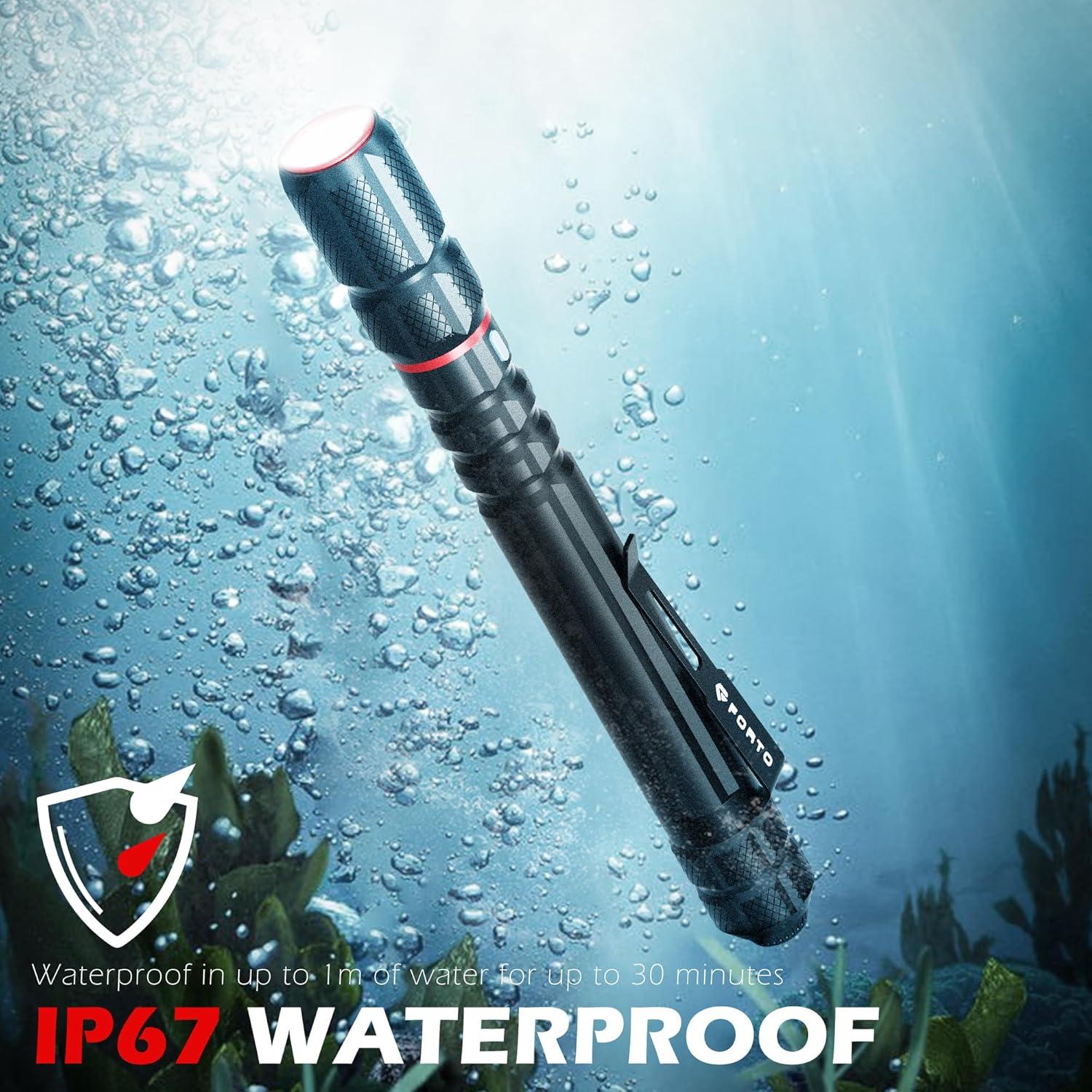 Linterna Recargable FORTO Bolígrafo 400 Lúmenes IP67 Compacta