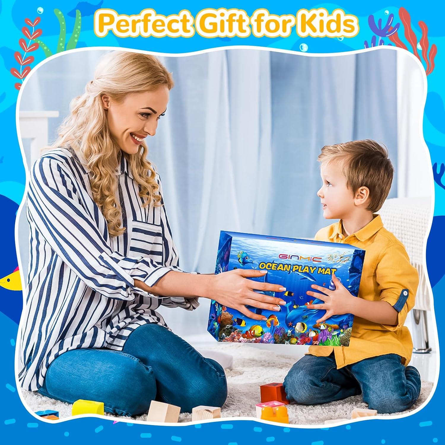 Juguetes de Animales Marinos GINMIC 18 Piezas con Alfombrilla