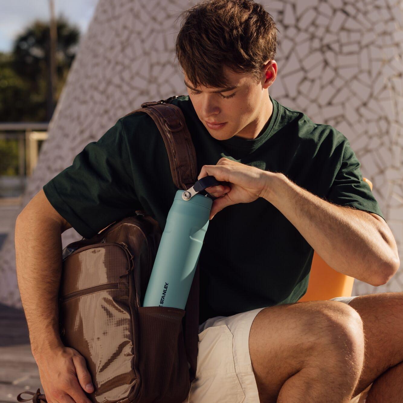 Botella de Agua Stanley IceFlow 24 oz Agave Aislada BPA Libre