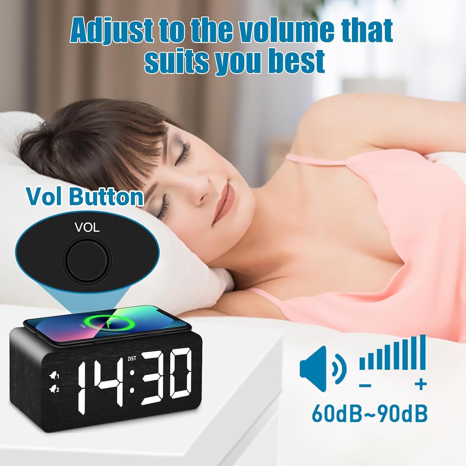 Reloj Despertador Digital URAYCO de Madera con Cargador 10W