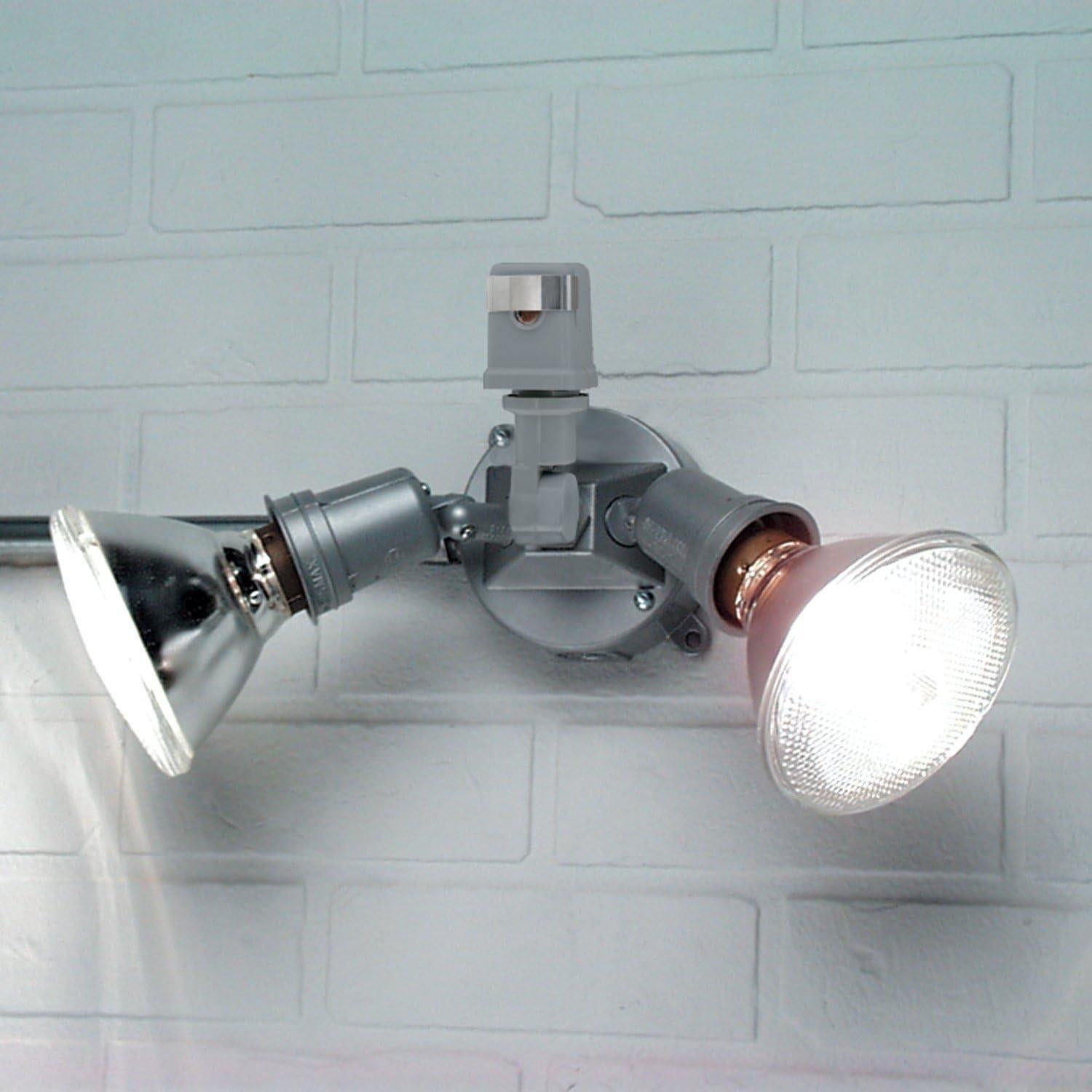 Control de Foto Intermatic K4221C Montaje en Tallo (2 Pzs)