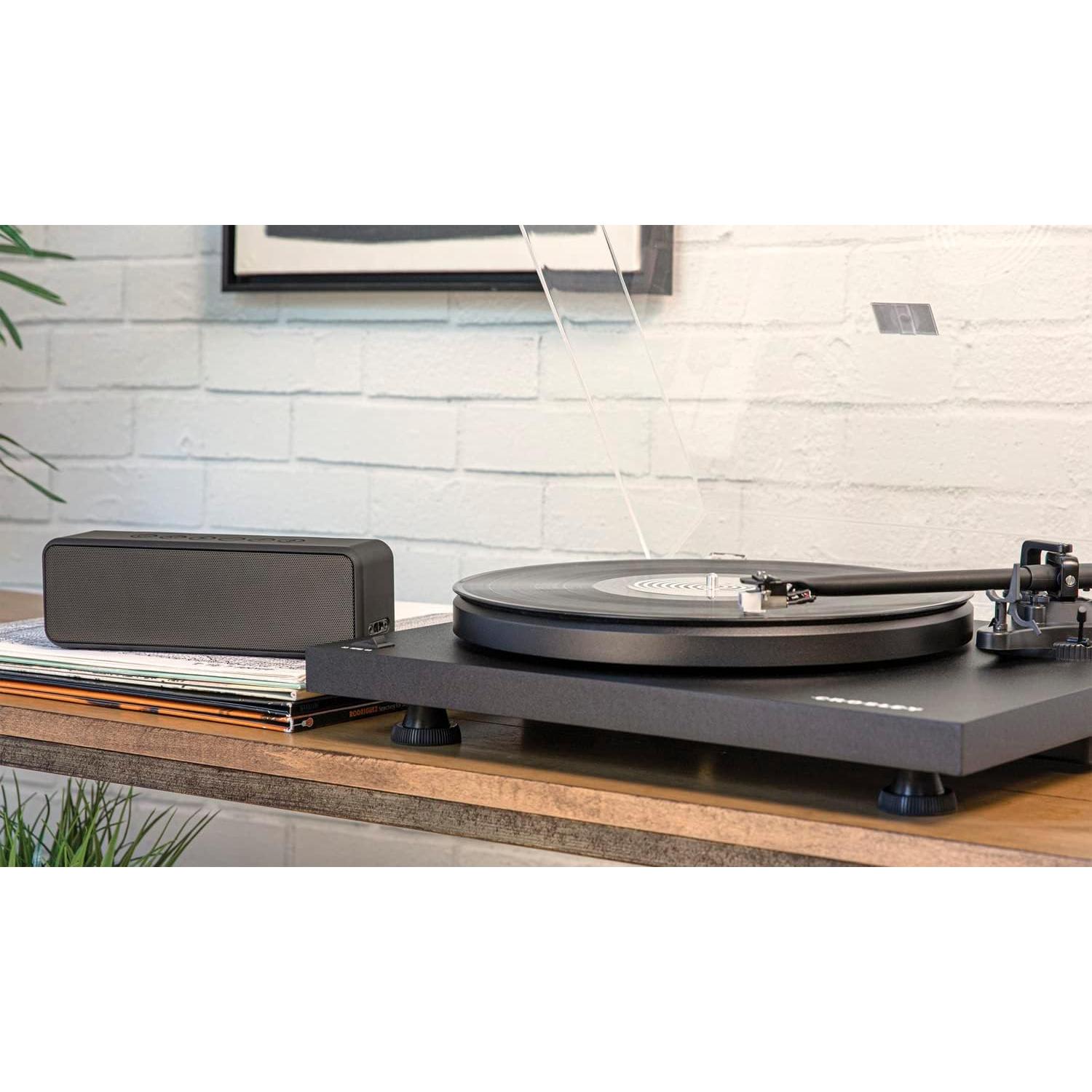 Tocadiscos Bluetooth Crosley C-Series con Altavoz S-300 Negro