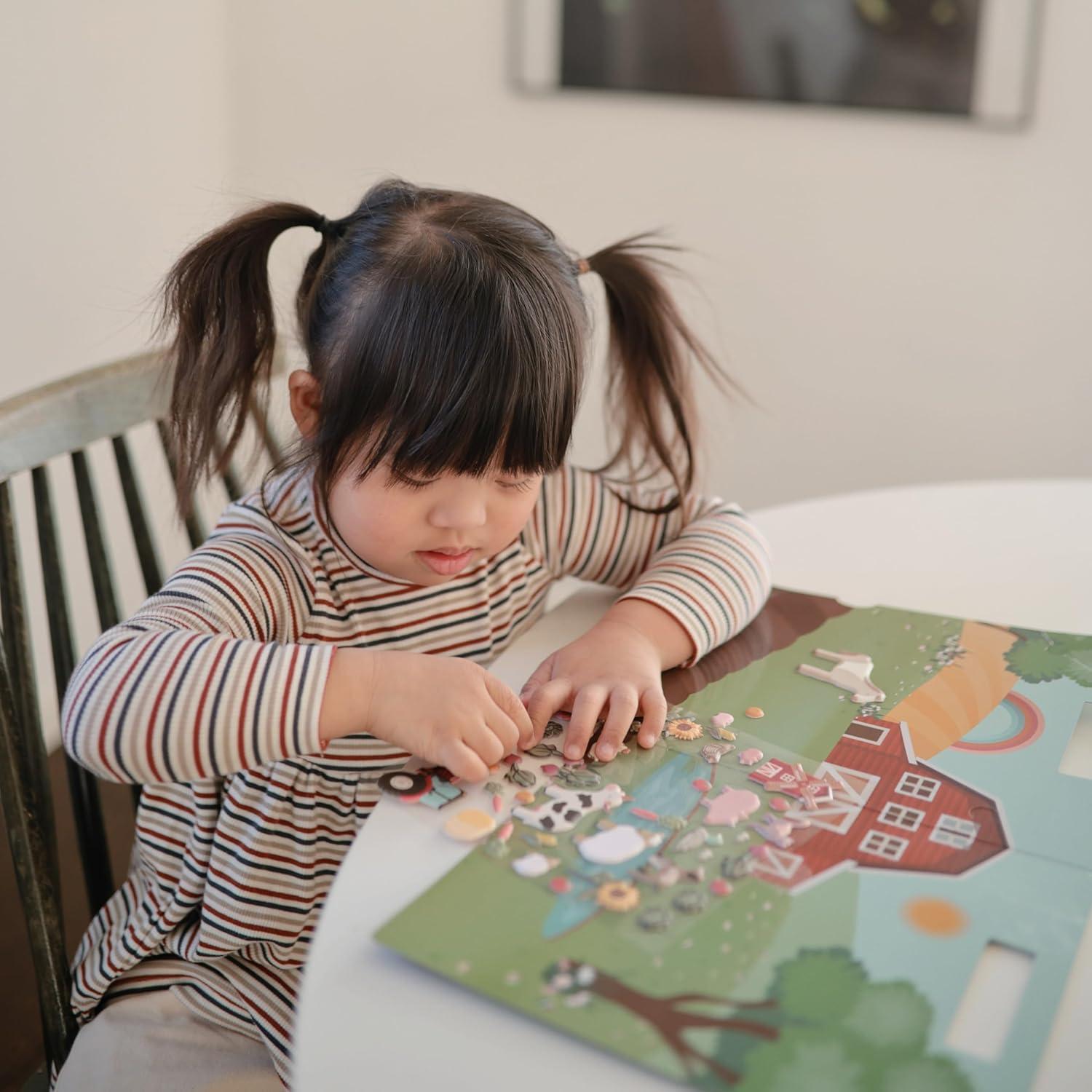 Set de Stickers Reutilizables Mushie Granja 50 Piezas