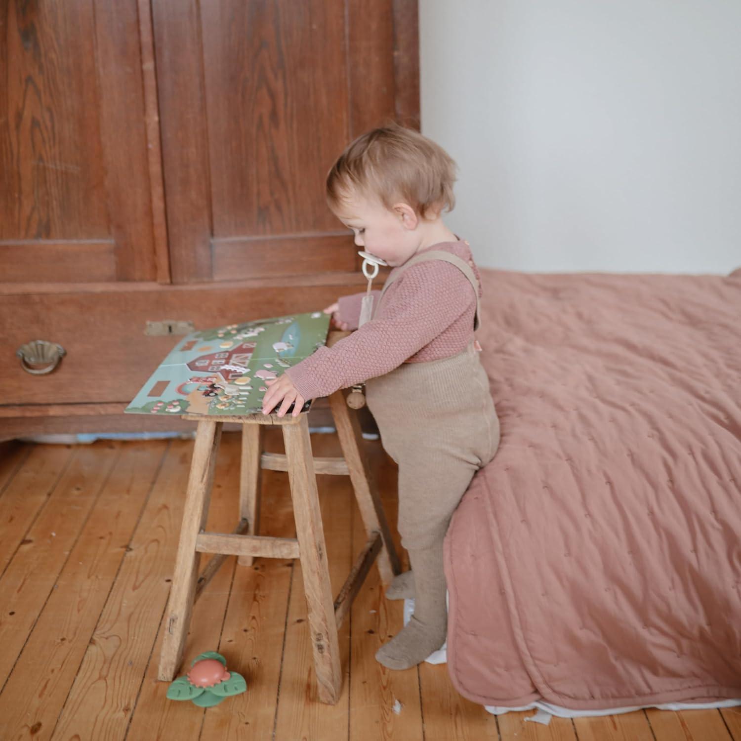 Set de Stickers Reutilizables Mushie Granja 50 Piezas