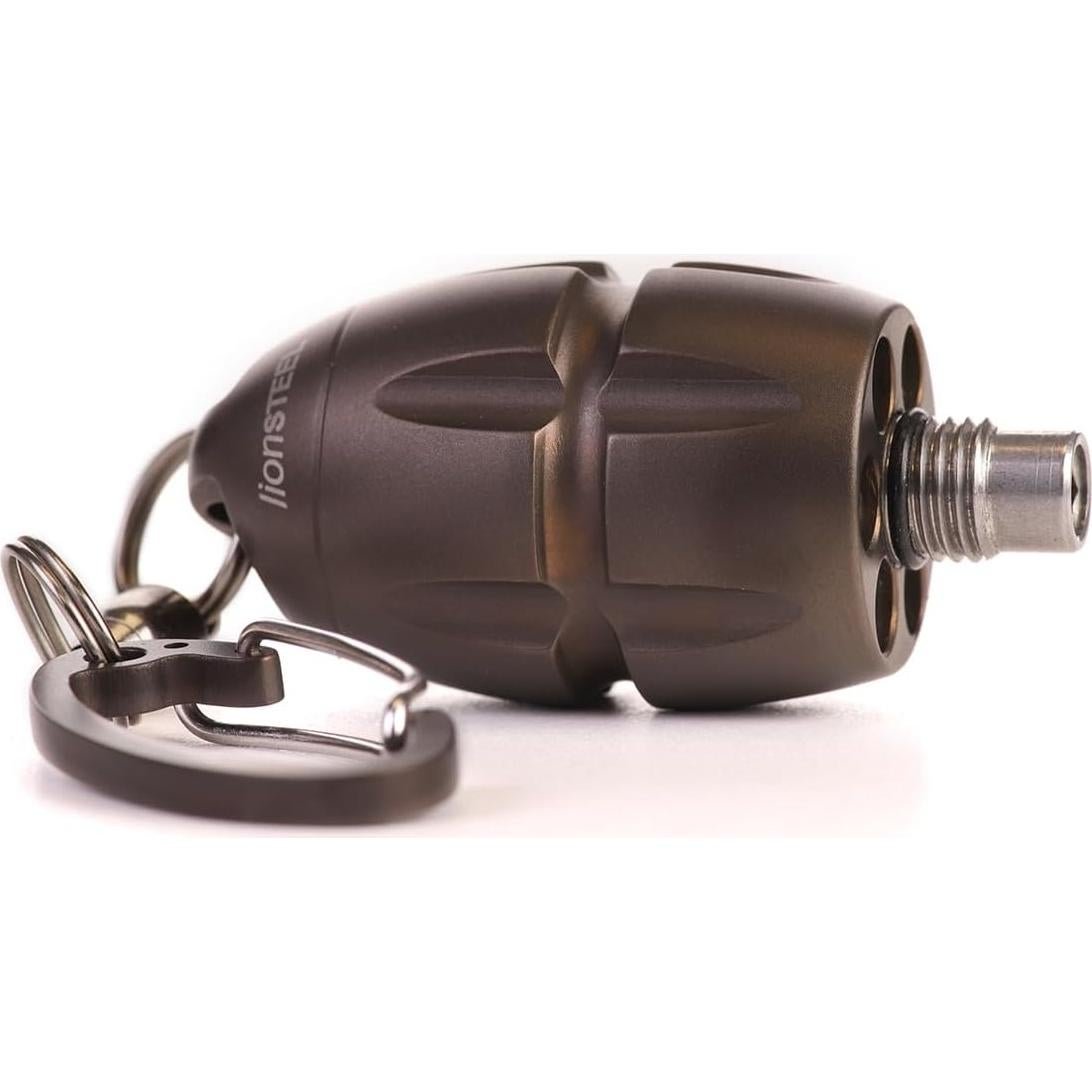 Multiherramienta de Titanio LionSTEEL Eggie con 5 Puntas