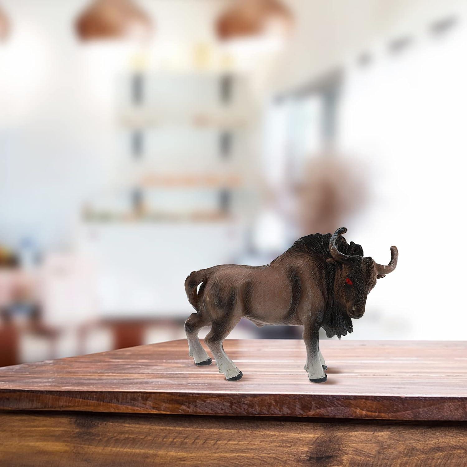 Juego de 4 Figuras de Ganado Miniatura - Vaca y Toro