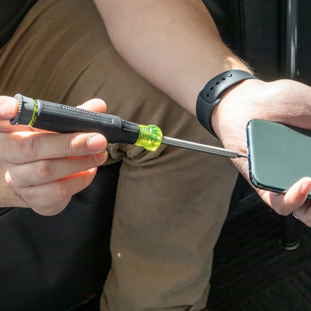 Destornillador de Precisión Klein Tools 27-en-1 para Apple