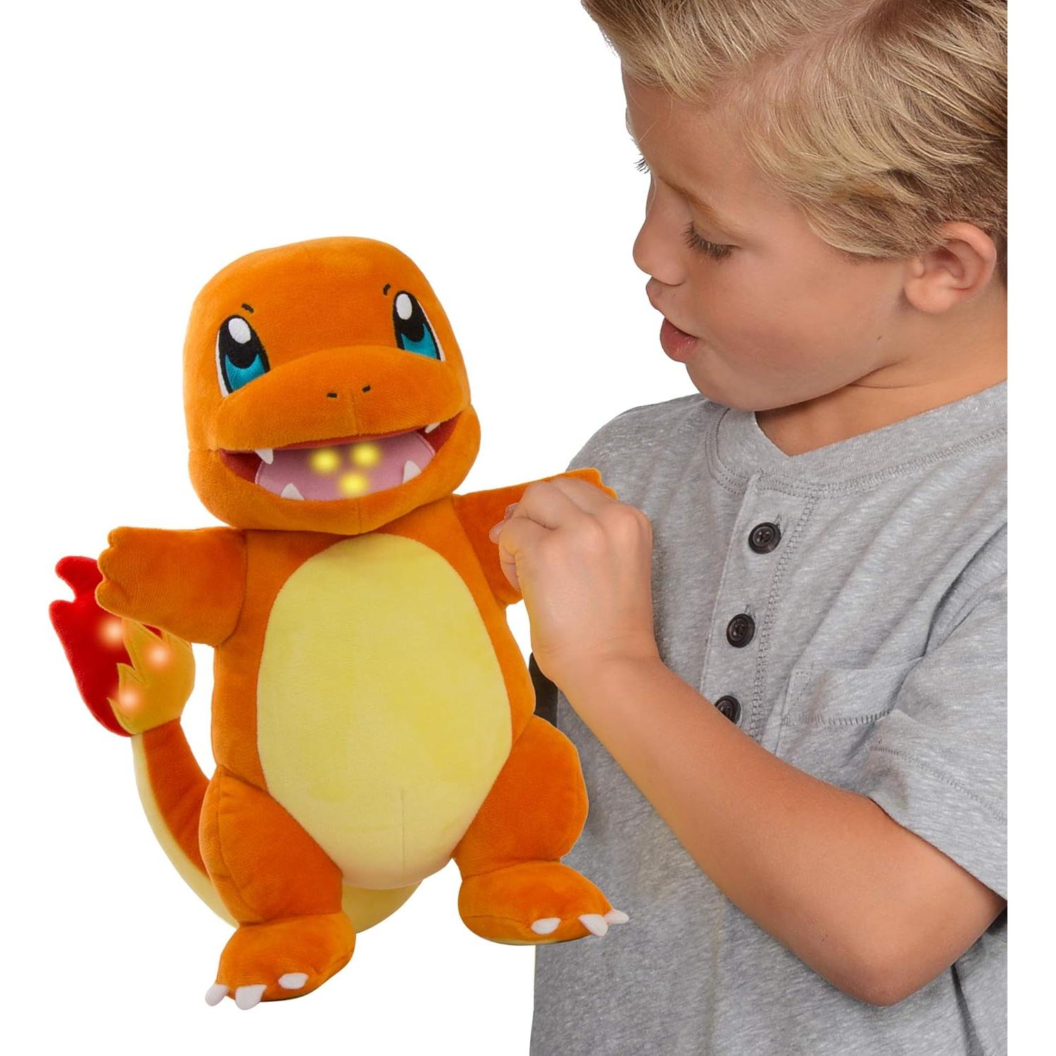 Peluche Interactivo Charmander 25.4 cm con Luces y Sonidos
