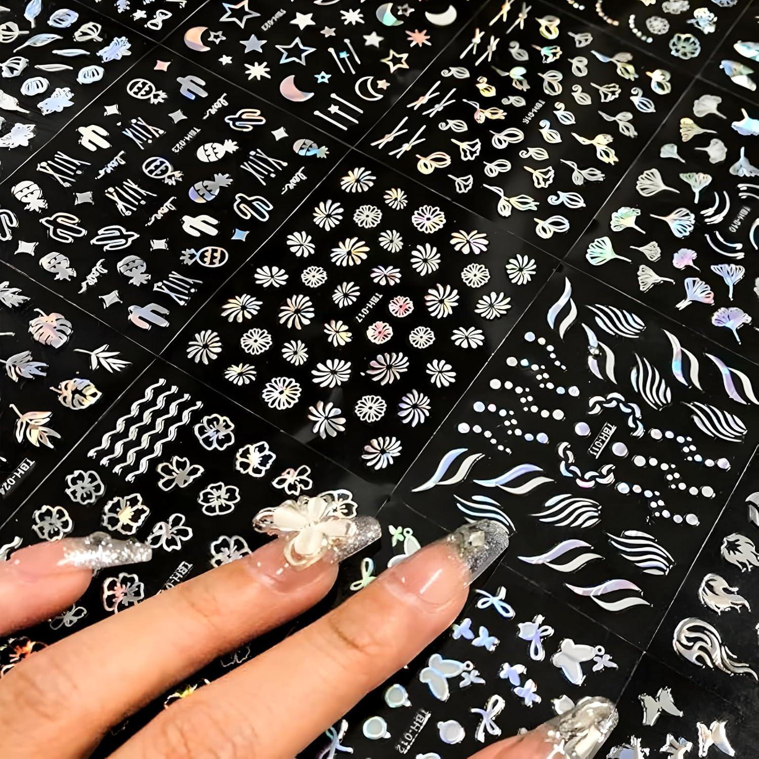 30 Hojas Calcomanías de Uñas Aurora 3D GUFUGU Multicolor