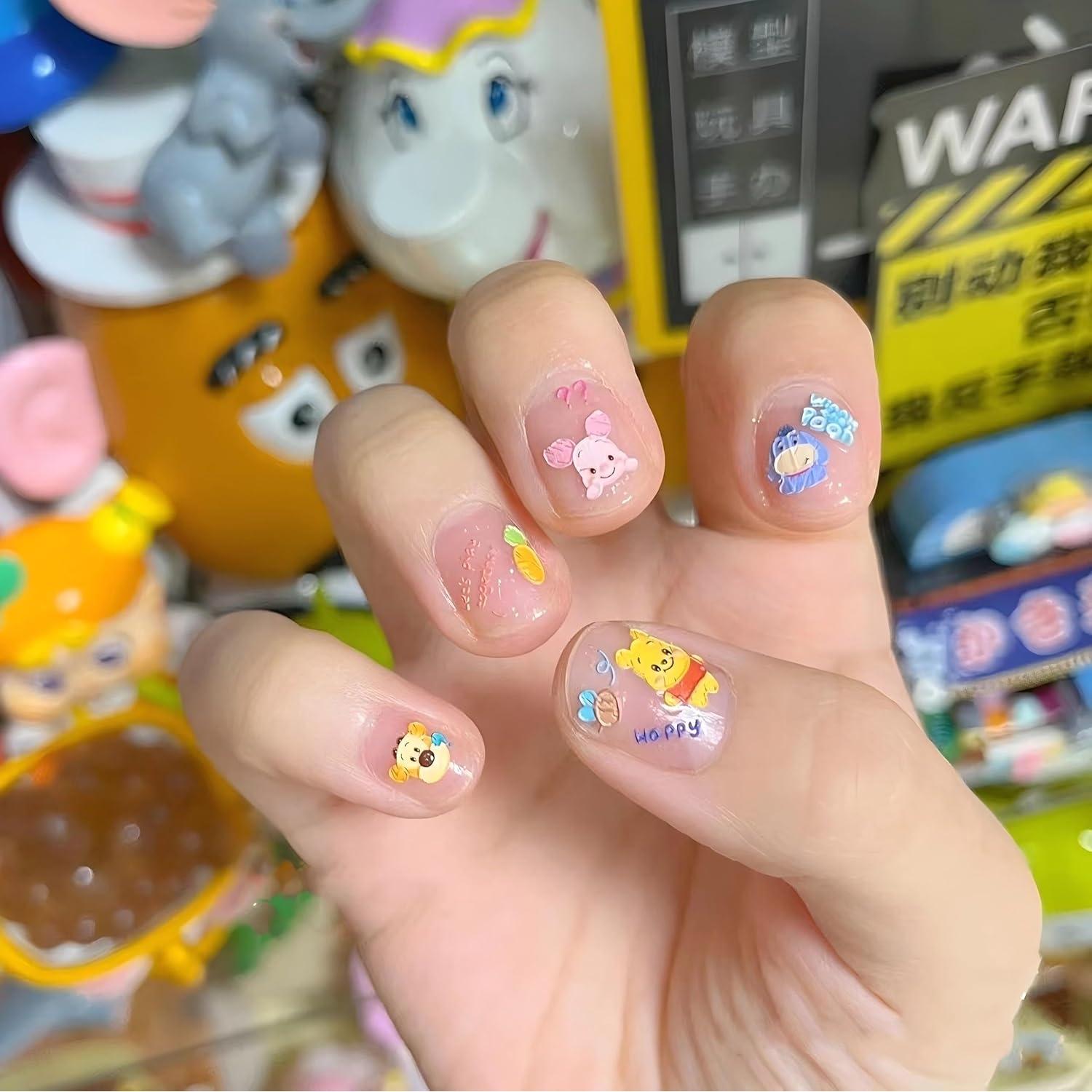 Calcomanías de Uñas Dedyel 5D Caricatura Adorables 8 Piezas