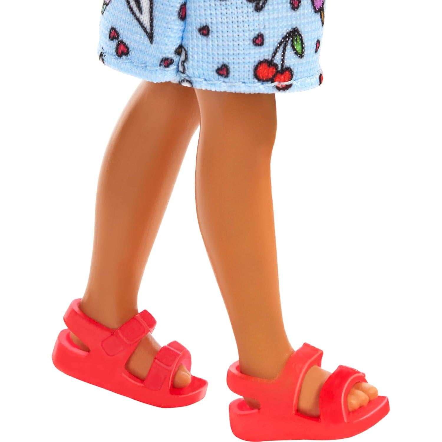 Muñeca Chelsea Barbie Mattel 15 cm Vestido Azul Removible