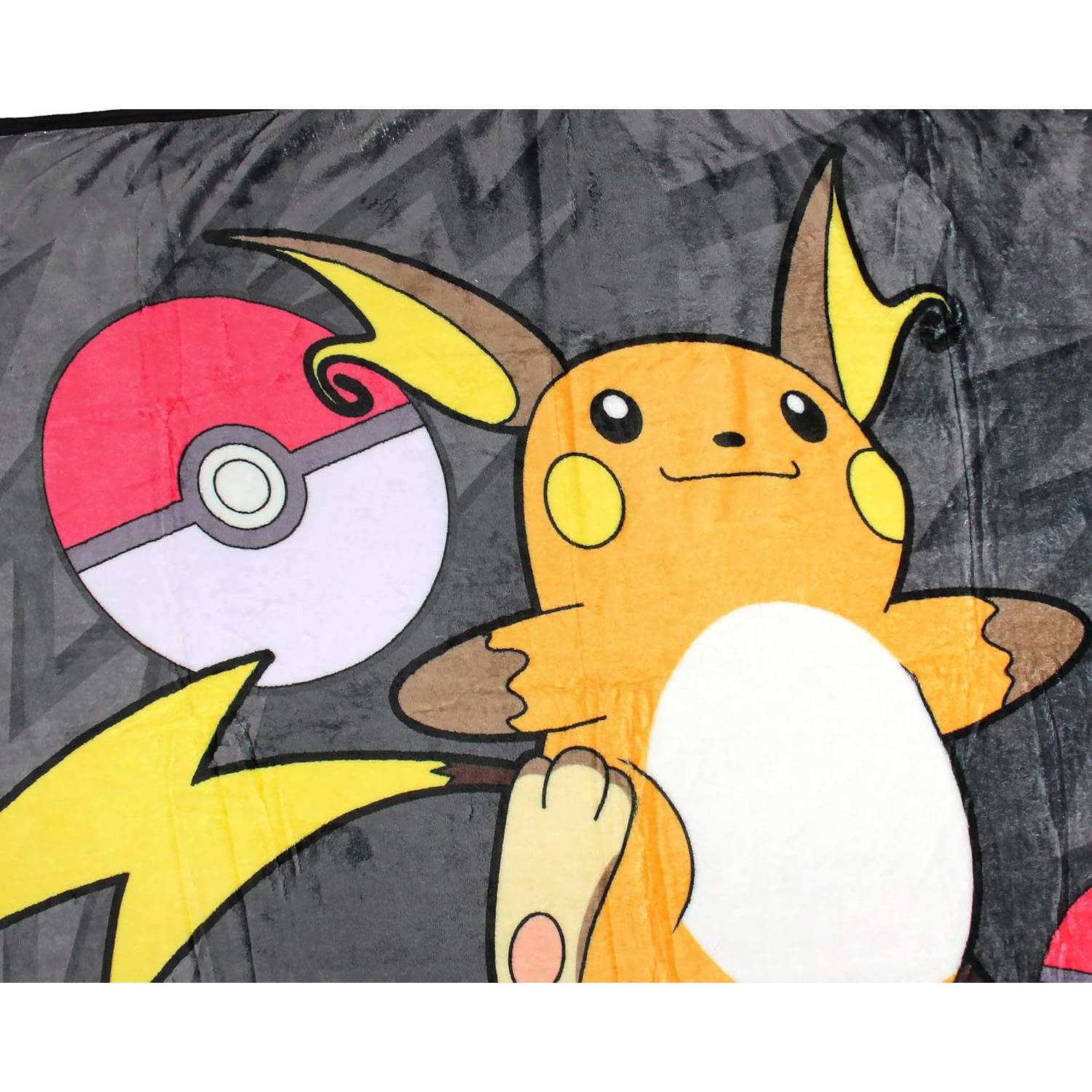 Manta de Lanzamiento Pokemon Pikachu Evoluciones 117x153cm