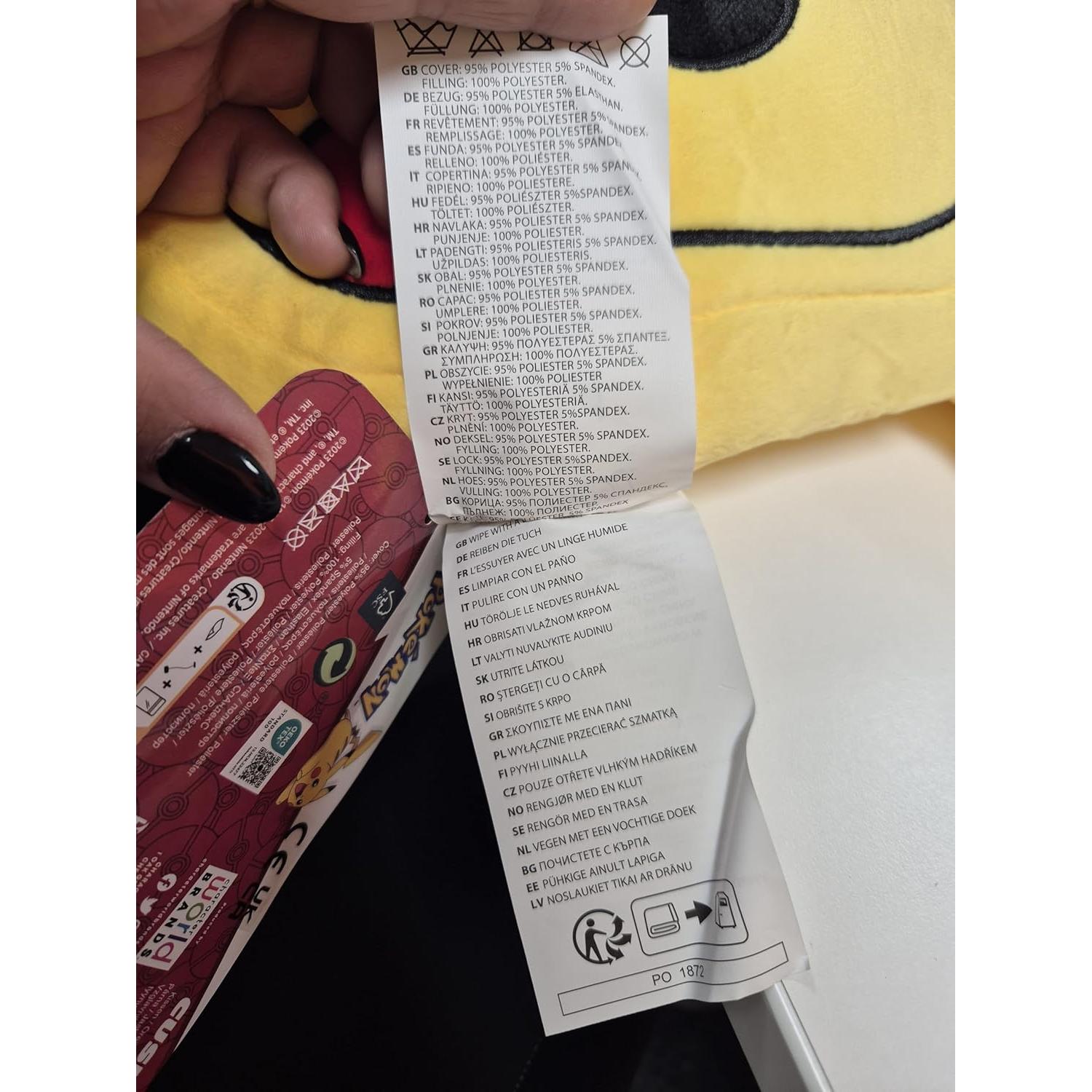 Cojín de Peluche 3D Pikachu Halentex 47x47cm Suave Anime