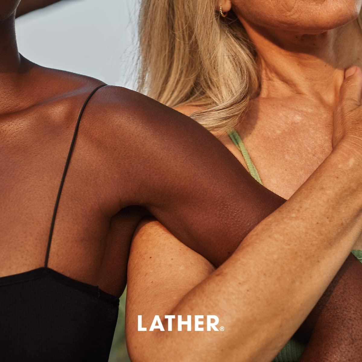 Jabón Exfoliante Corporal LATHER con Avena y Bambú - 198 g