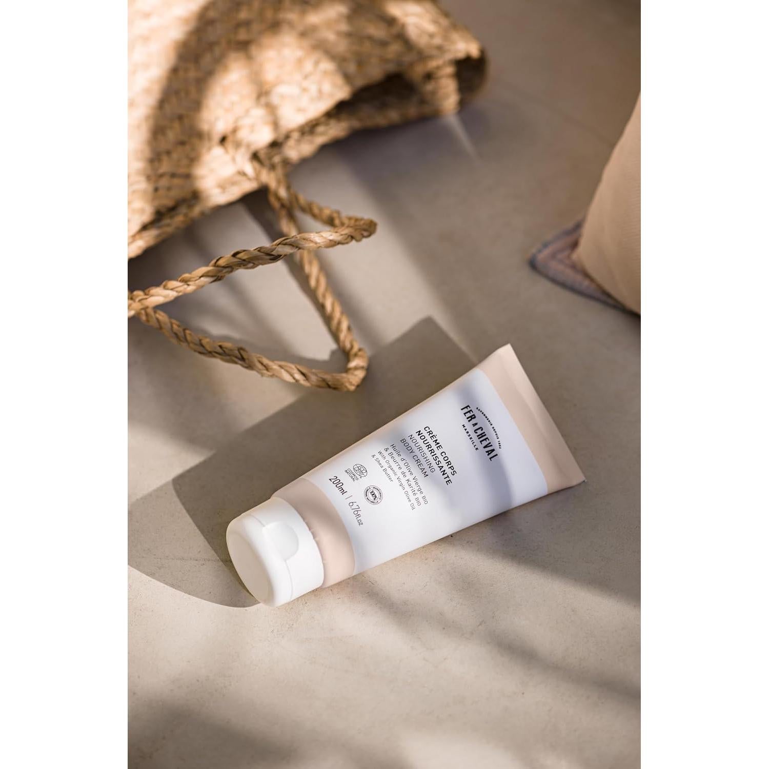 Set de Crema Corporal Nutritiva y Gel de Ducha Fer à Cheval 200 ml