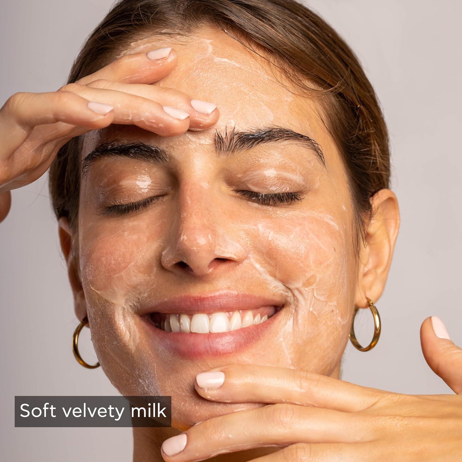 Apivita Leche Limpiadora 3-en-1 con Manzanilla y Miel 200 mL