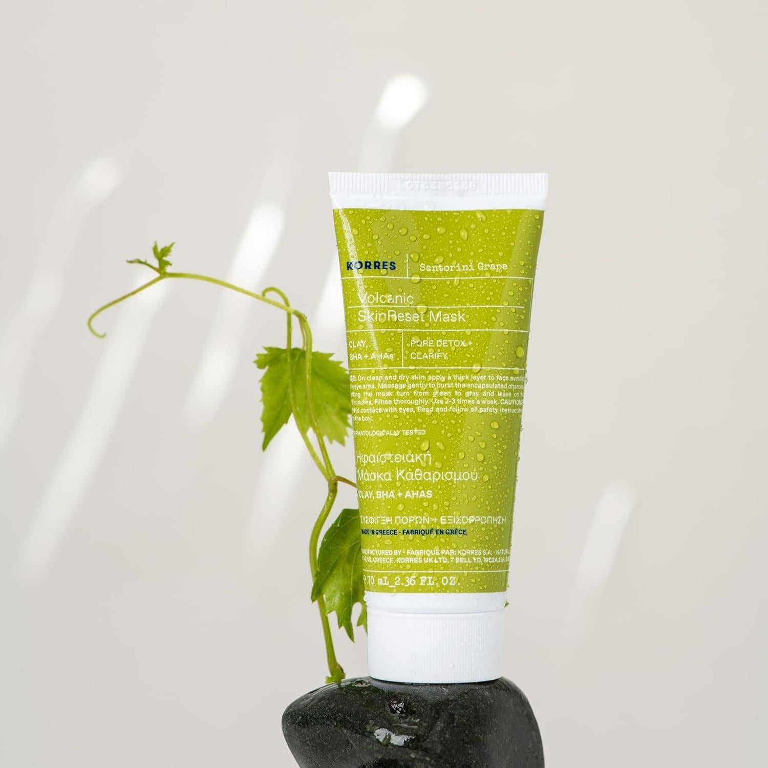 Máscara Refinadora KORRES de Uva Santorini 70 ml con Carbón