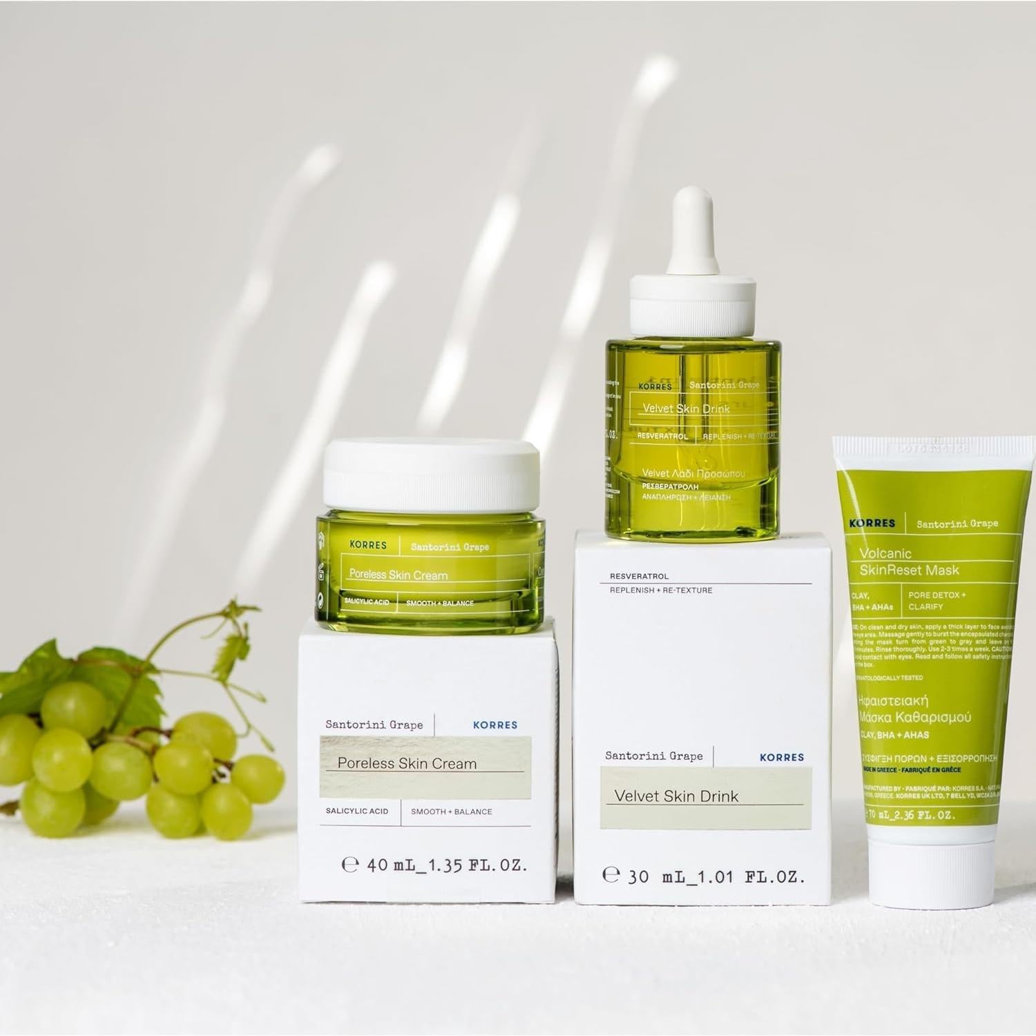 Máscara Refinadora KORRES de Uva Santorini 70 ml con Carbón