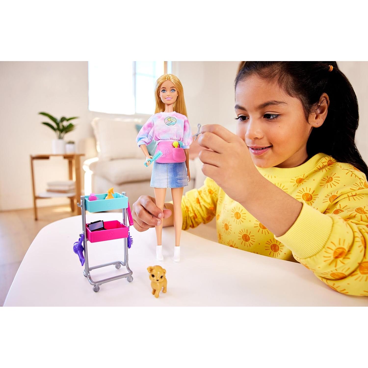 Muñeca Barbie Estilista Malibu con 14 Accesorios y Carrito