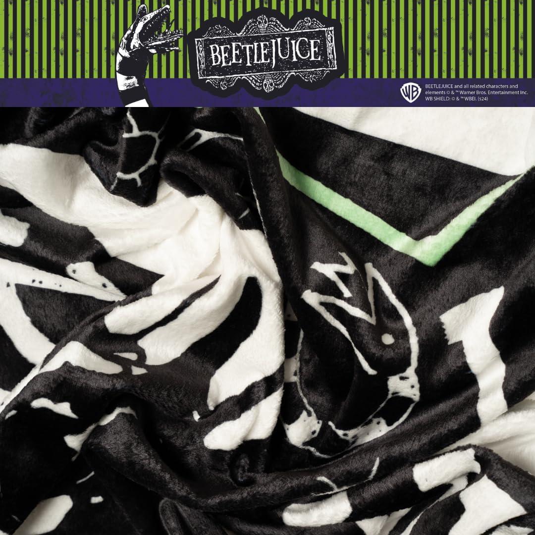 Manta Beetlejuice Lydia Franco 116x152 cm Suave