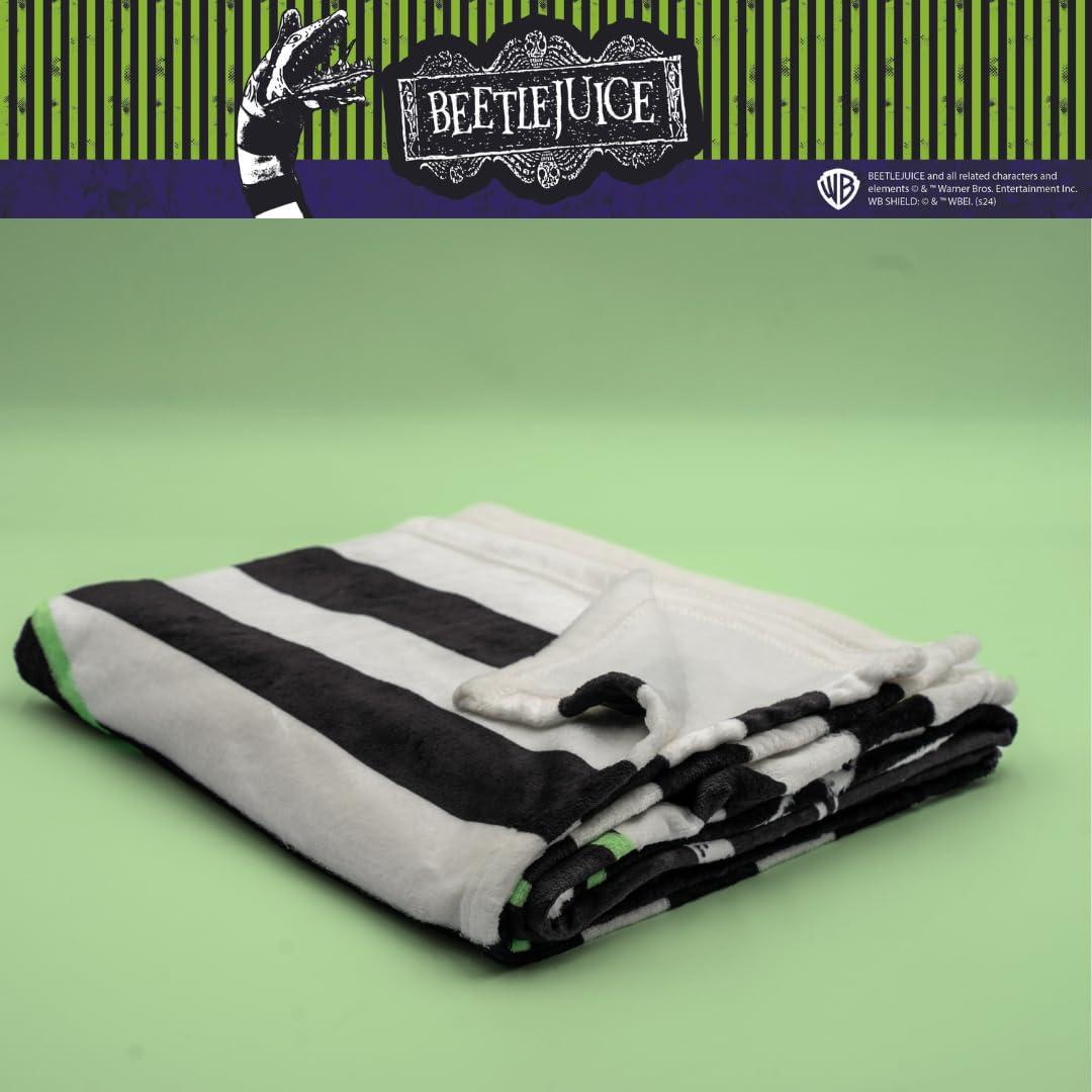 Manta Beetlejuice Lydia Franco 116x152 cm Suave